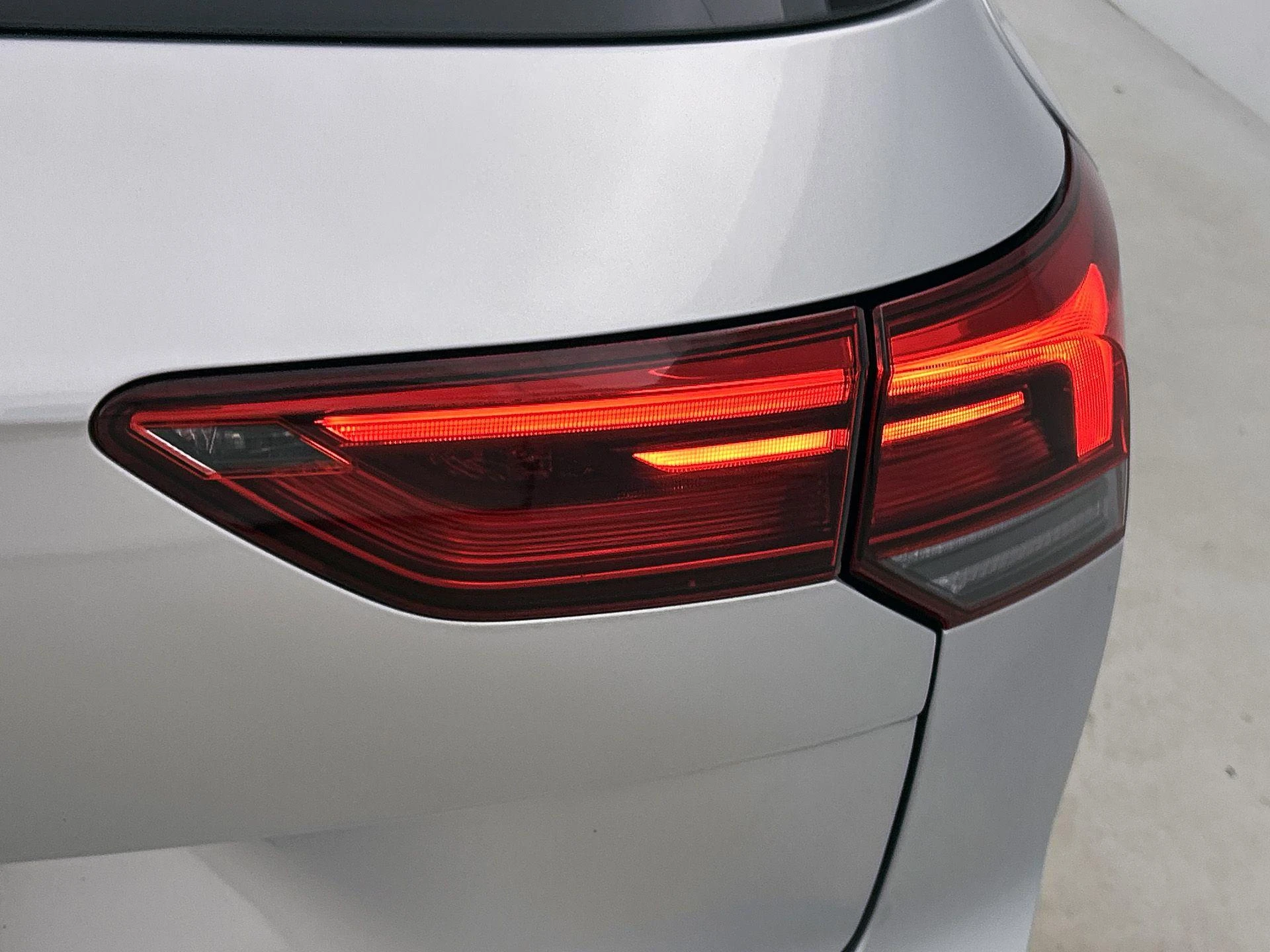 Volkswagen-Golf-image-15