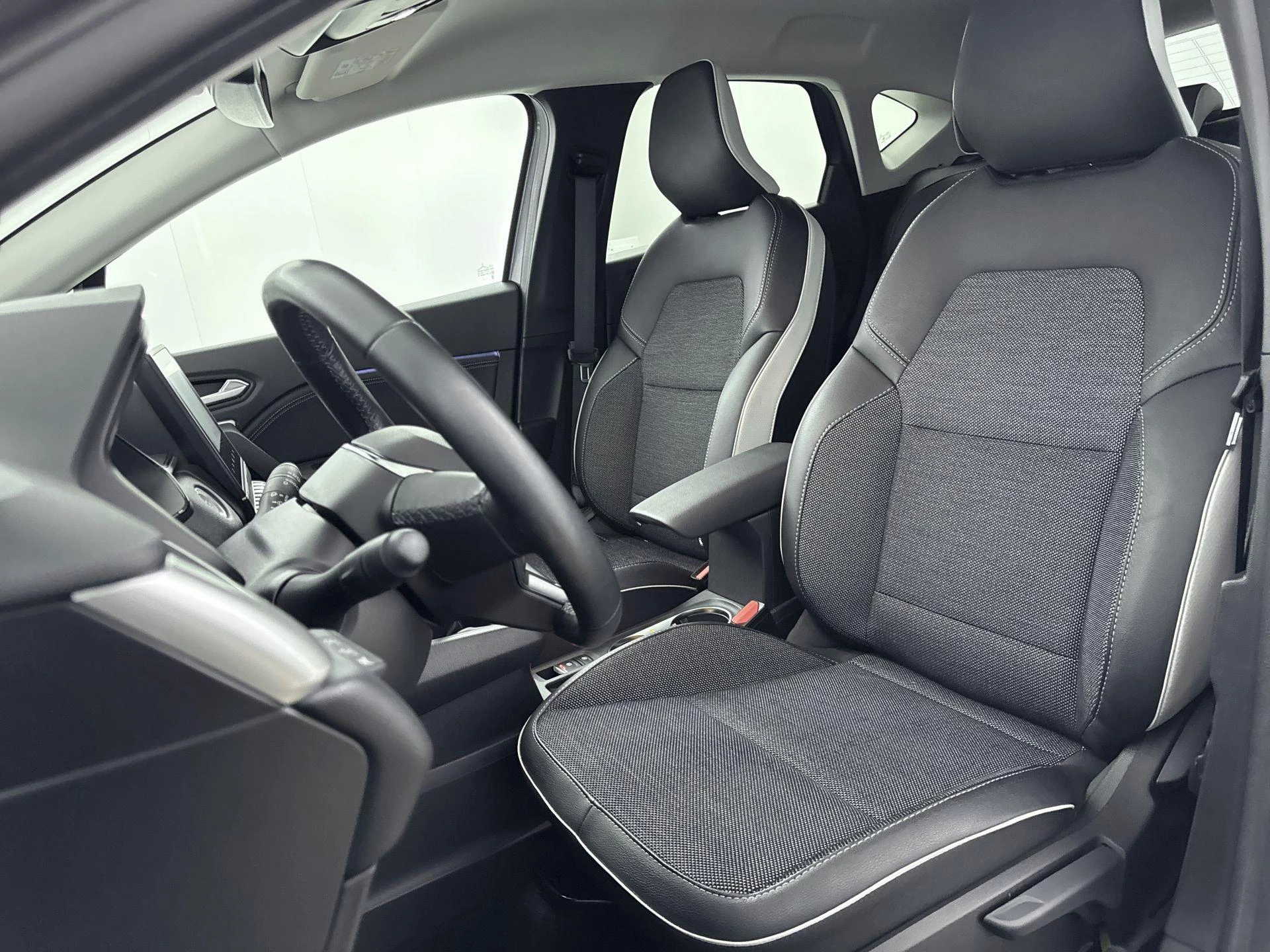 Renault-Captur-image-21