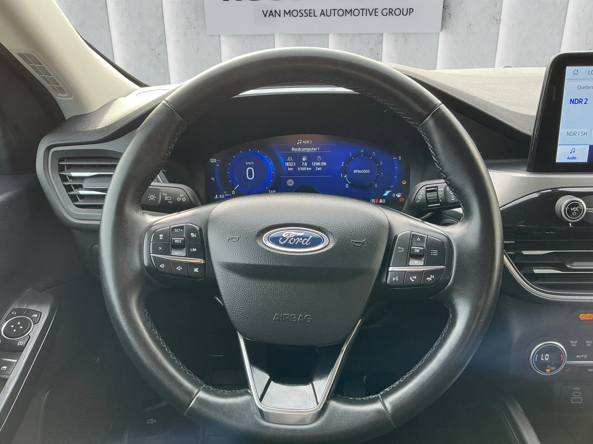 Ford-Kuga-image-12