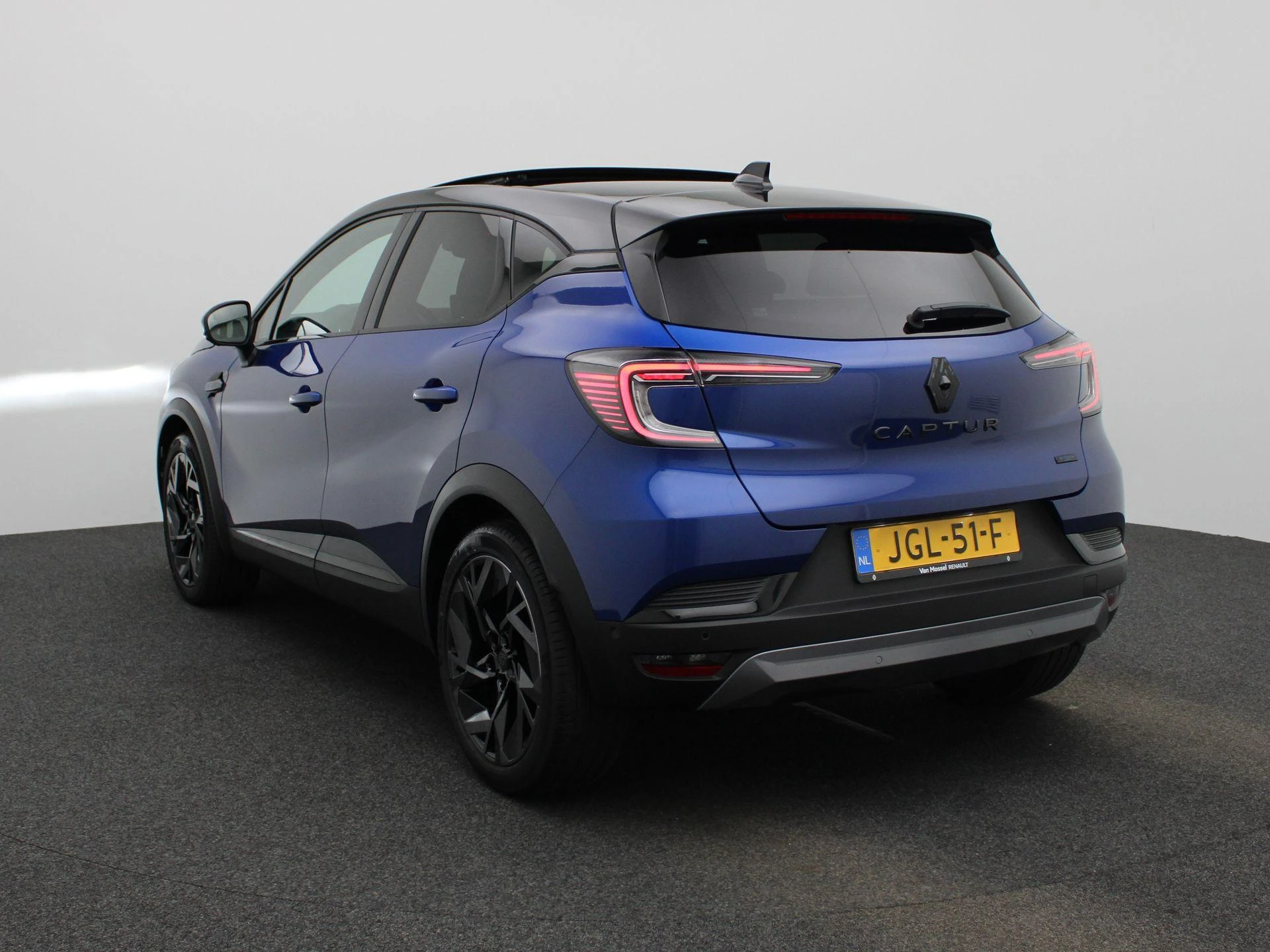 Renault-Captur-image-1
