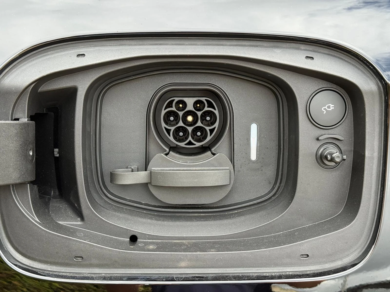 Volvo-ES90-image-26