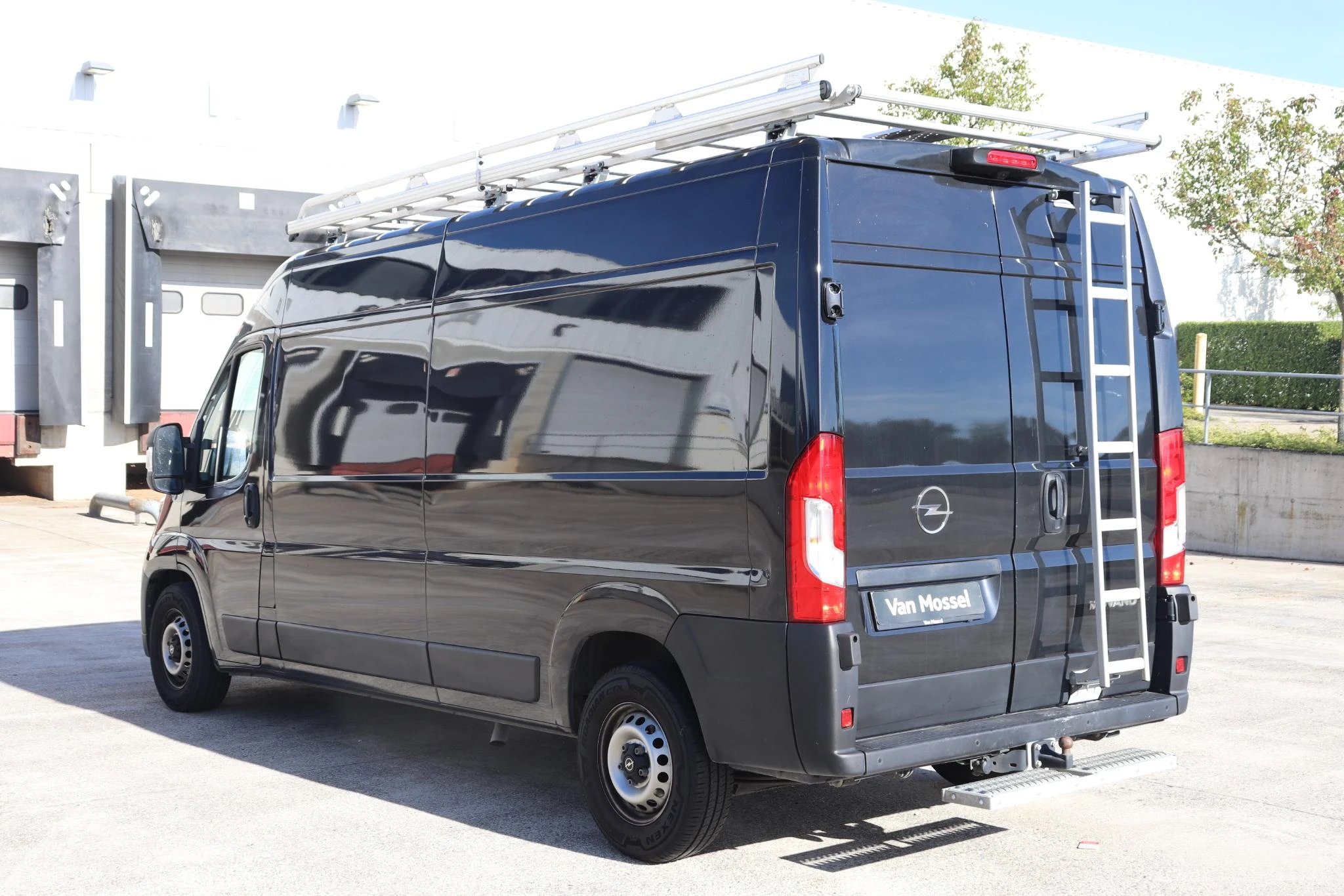Opel-Movano-image-3