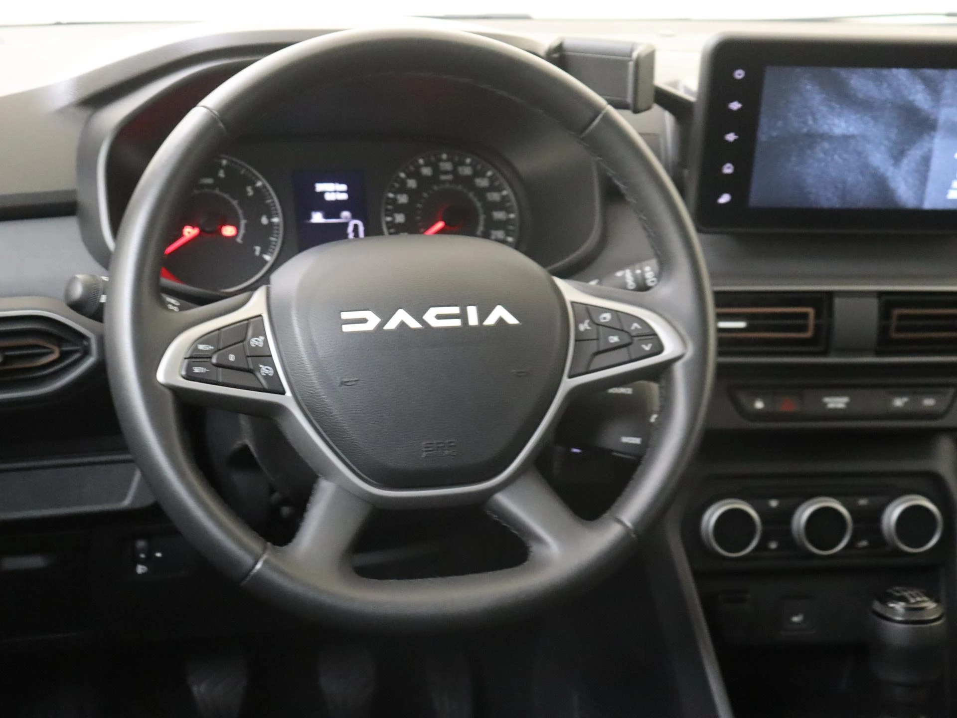 Dacia-Sandero Stepway-image-9