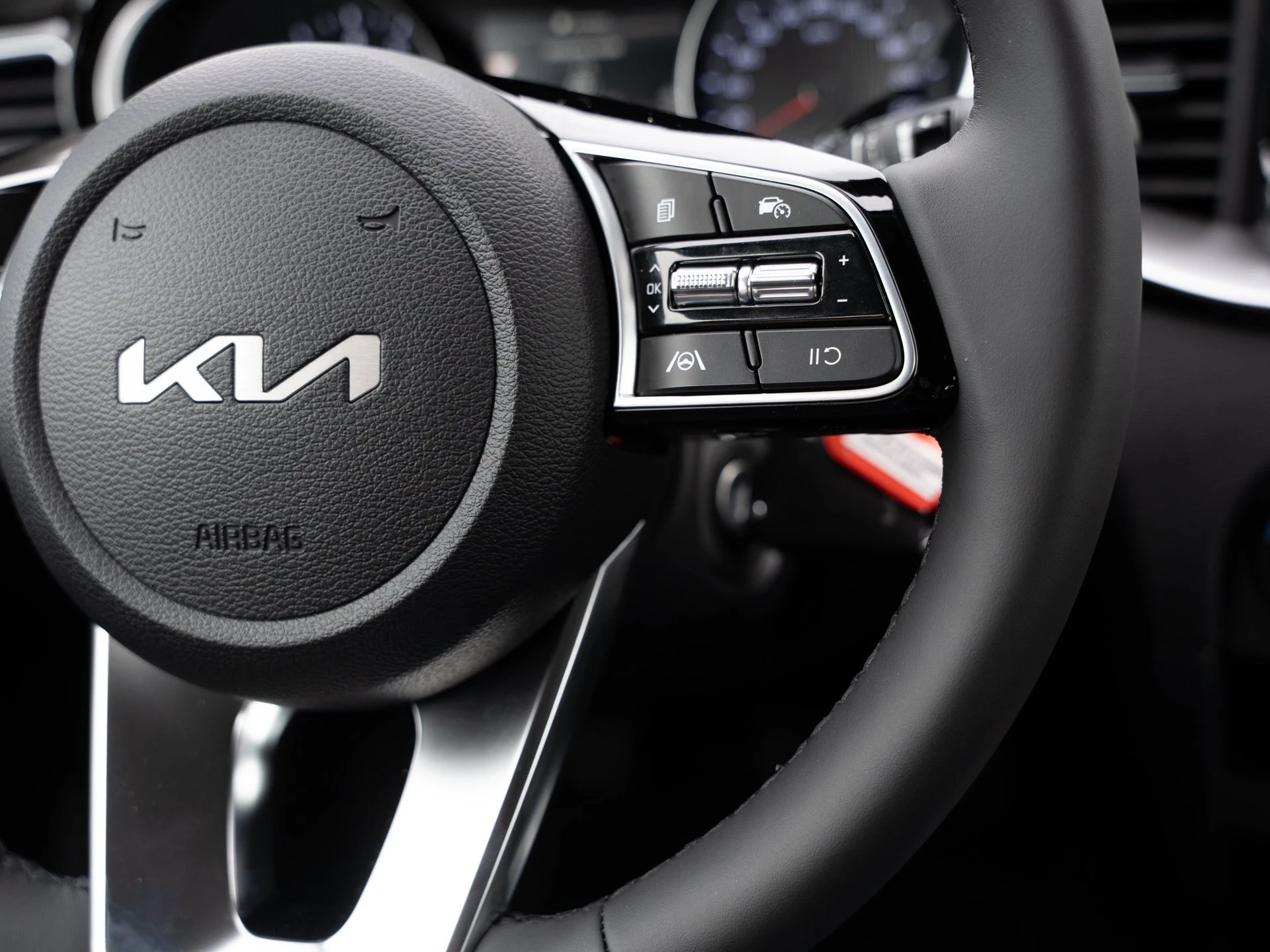 Kia XCeed 140 PS Vision LED RFK PDC SHZ LRHZ KLIMA *BIG SALE*