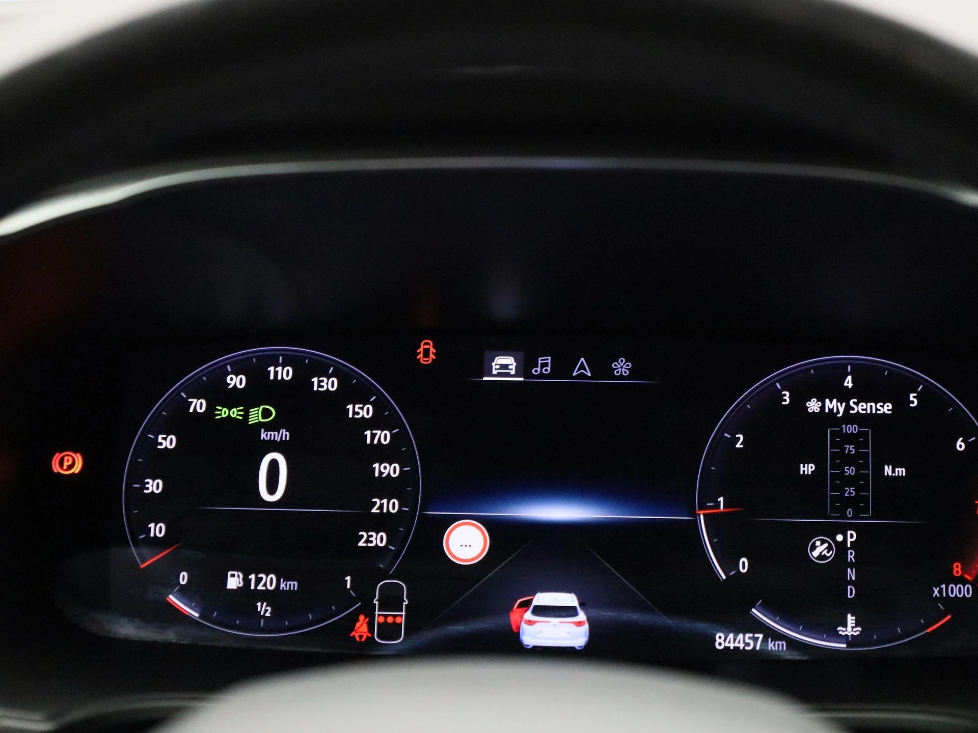Renault-Mégane Estate-image-8