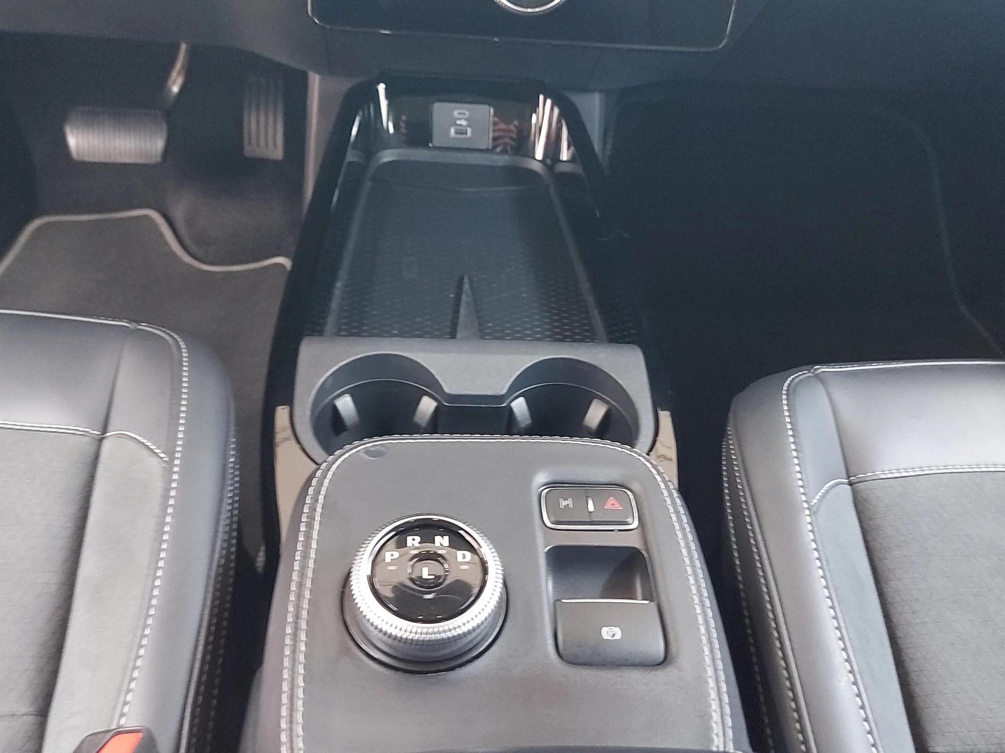 Ford Mustang Mach-E GT AWD /AHK / 7. Jahre Garantie /Winterräder