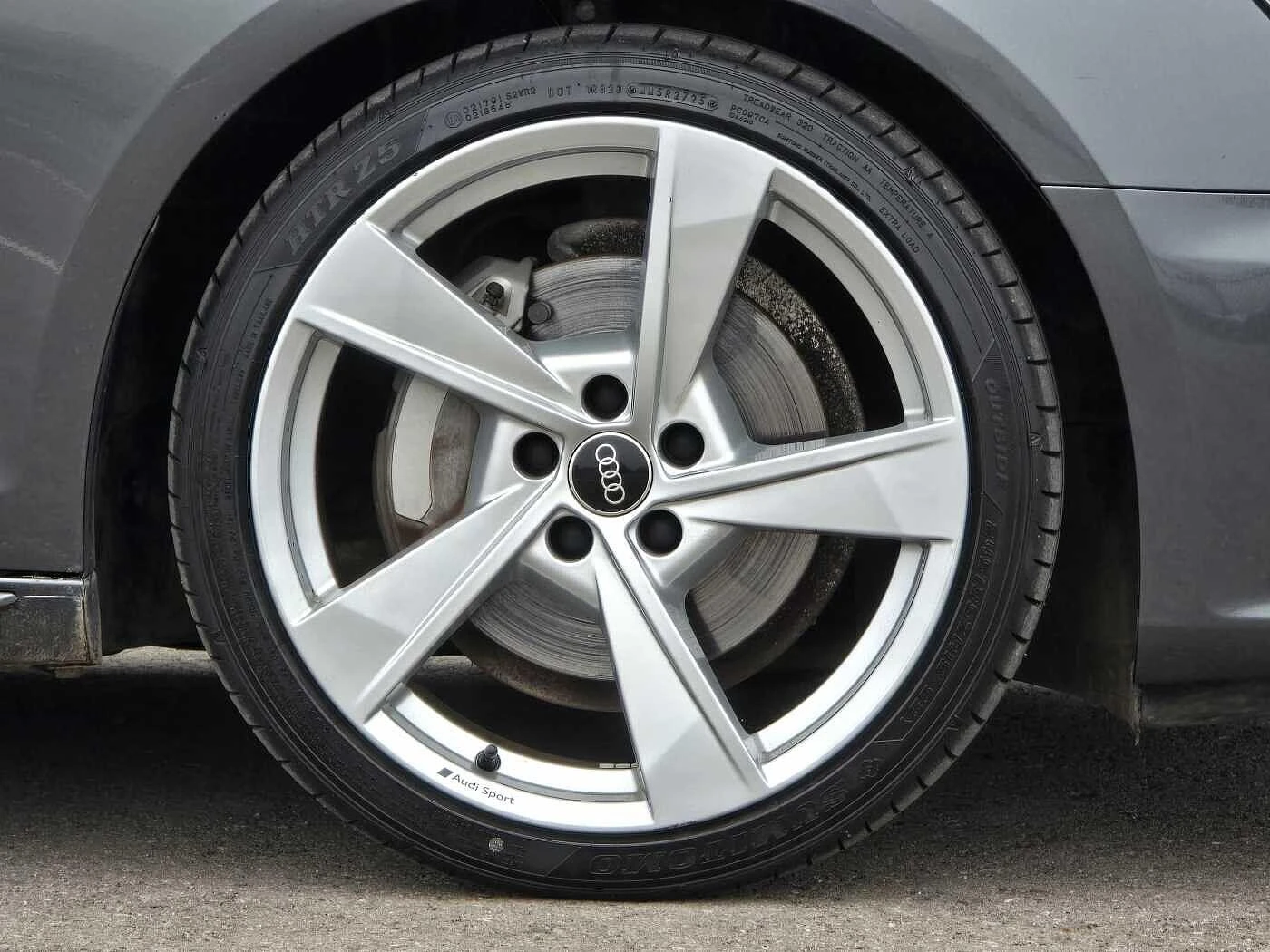 Audi-A4-image-4