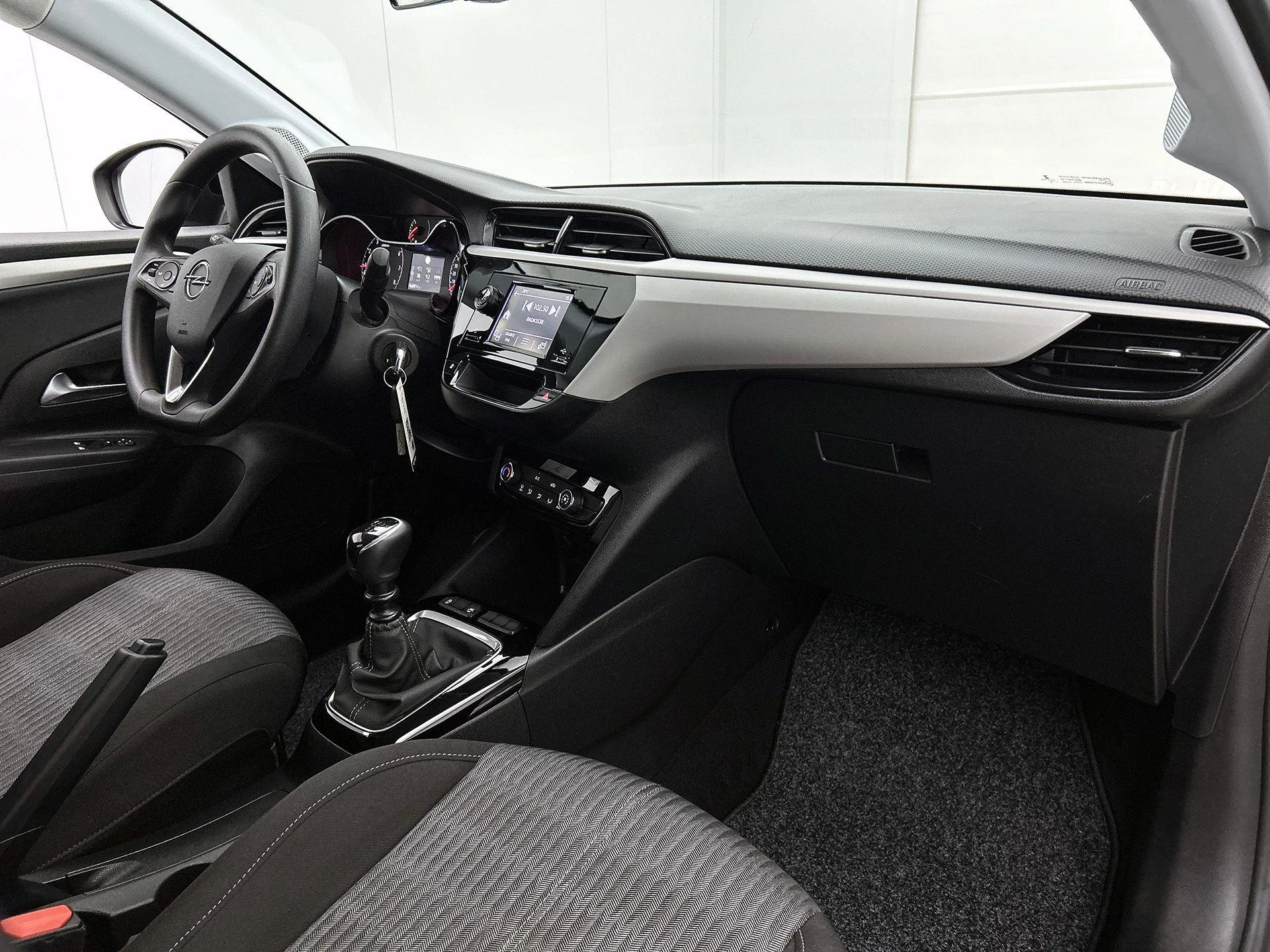 Opel-Corsa-image-20