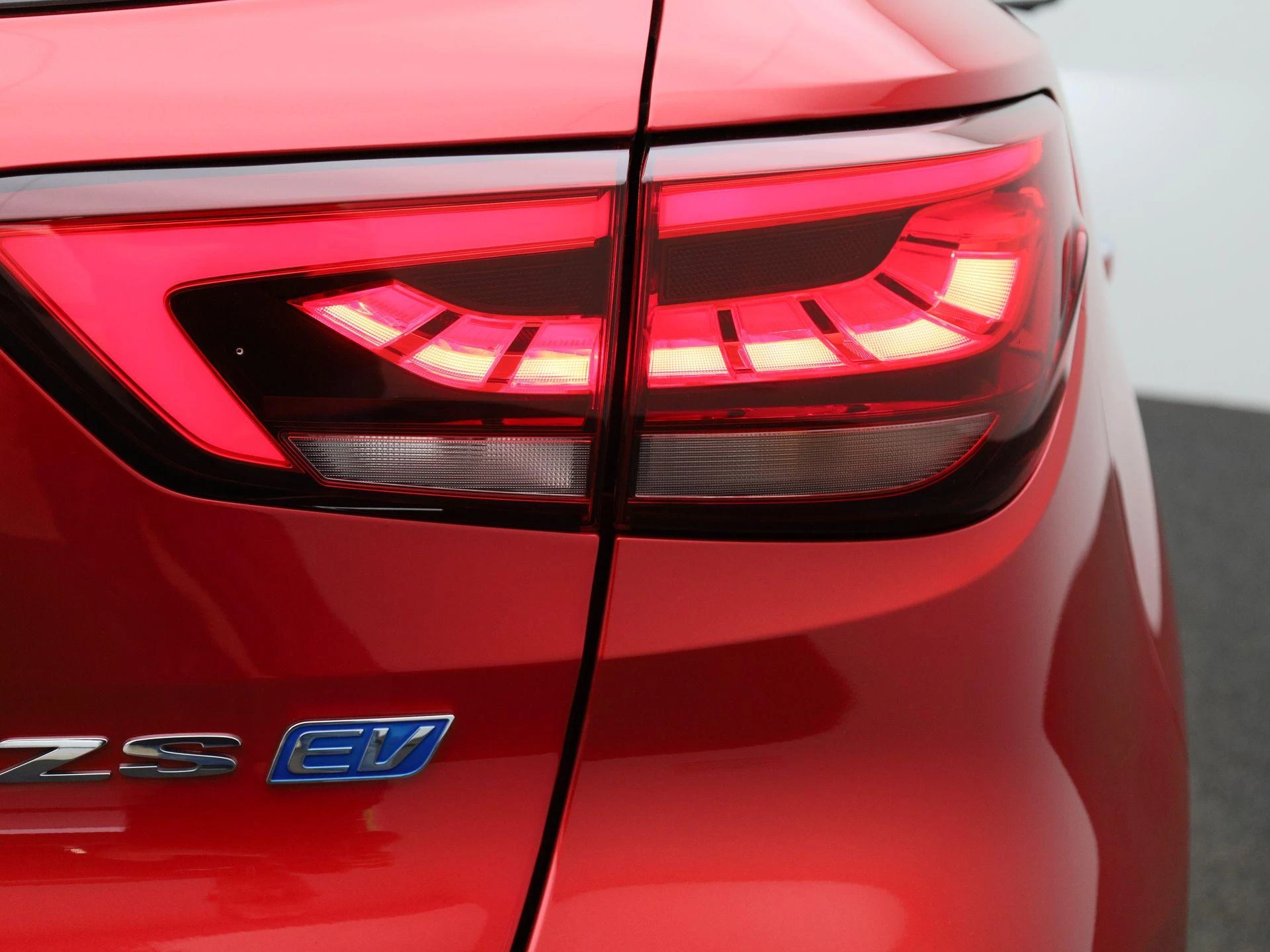 MG-ZS EV-image-38