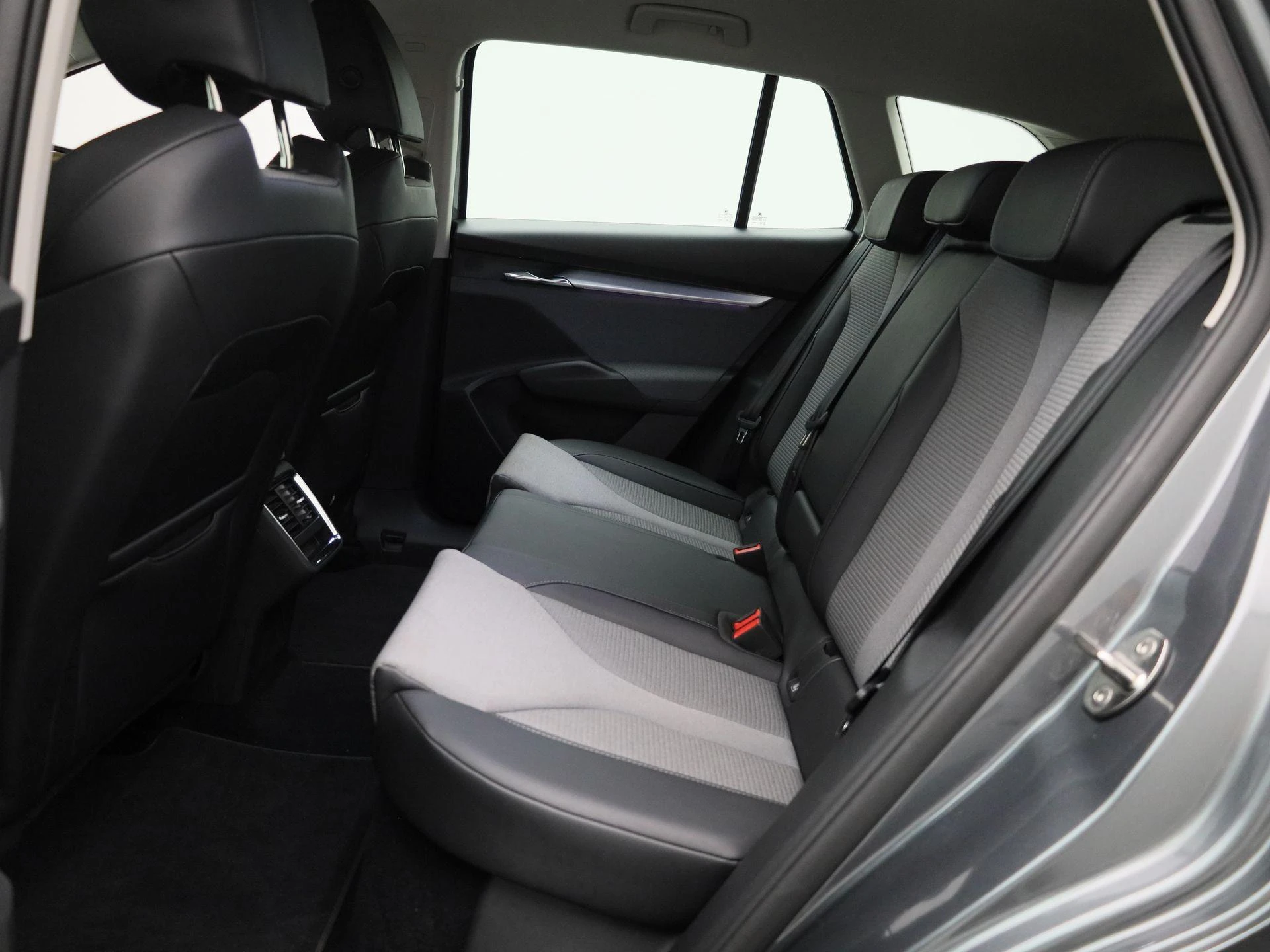 Škoda-Enyaq iV-image-12