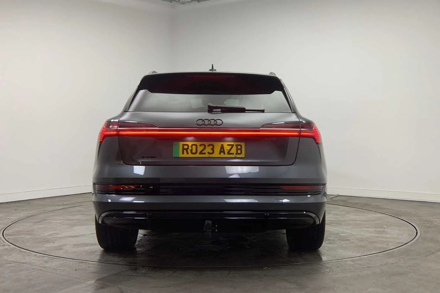 Audi-e-tron-image-10