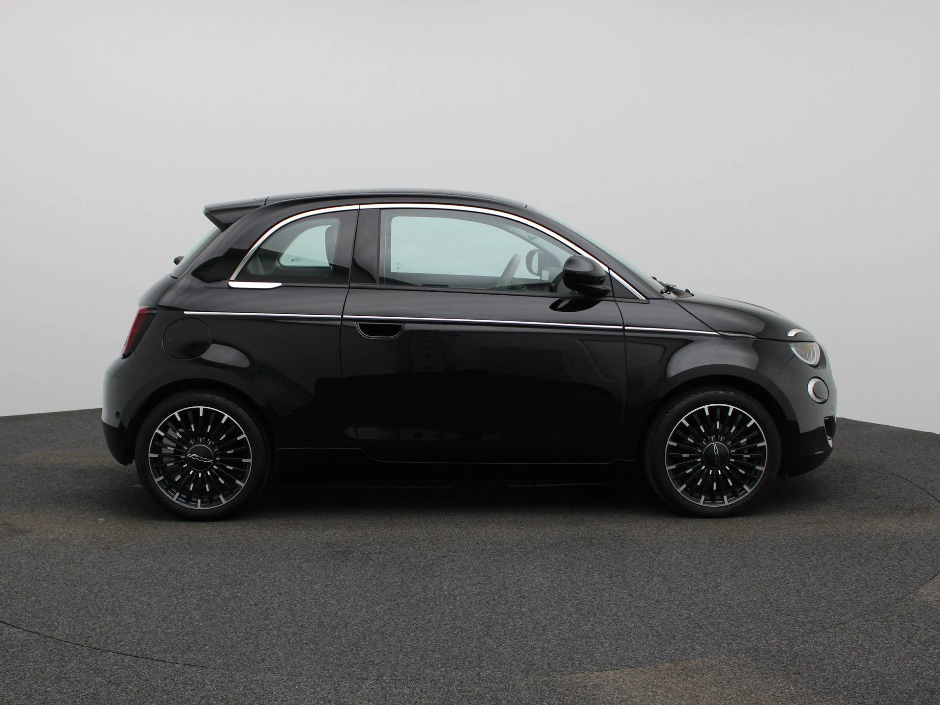 Fiat-500e-image-5