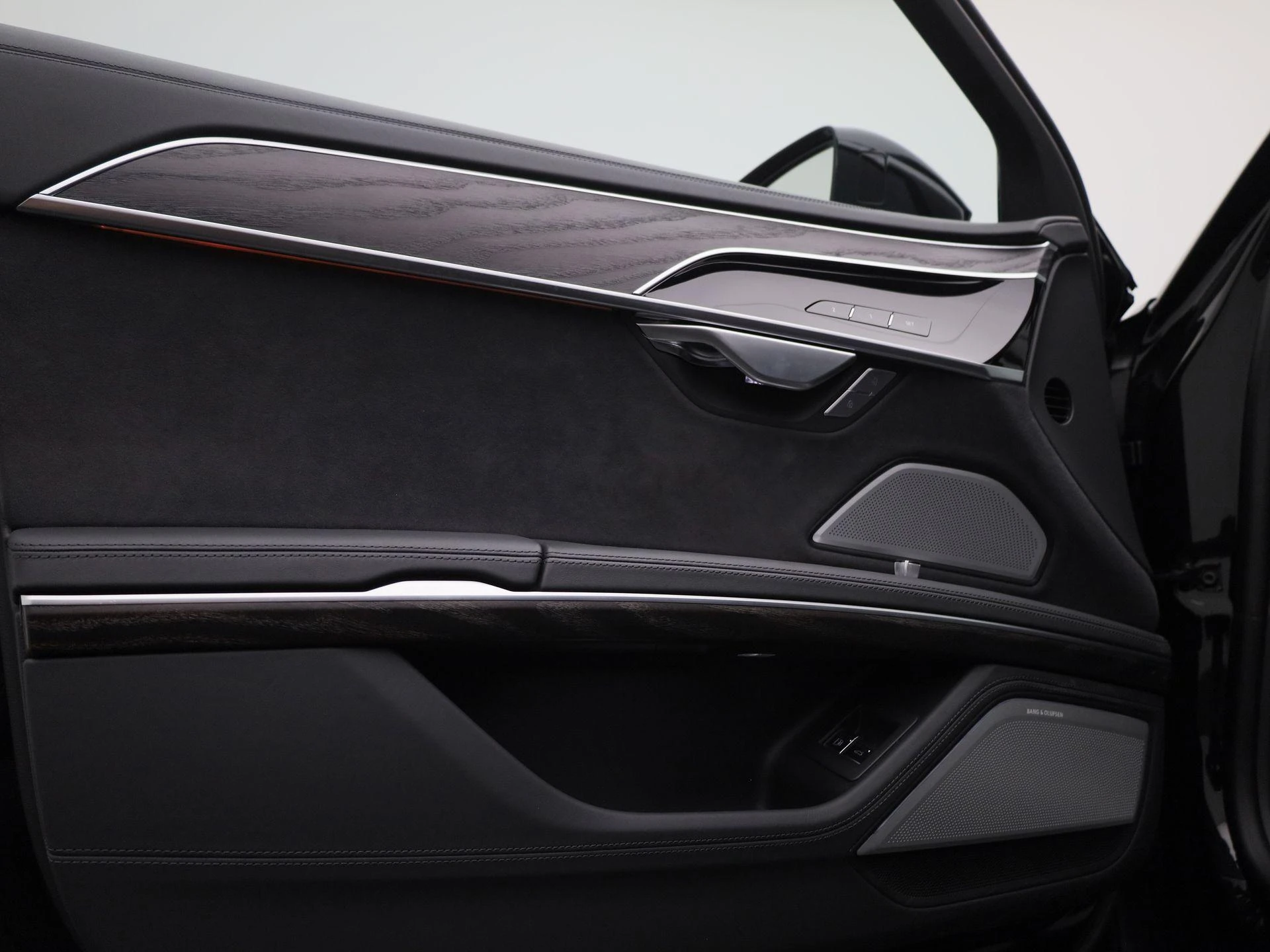 Audi-A8-image-46