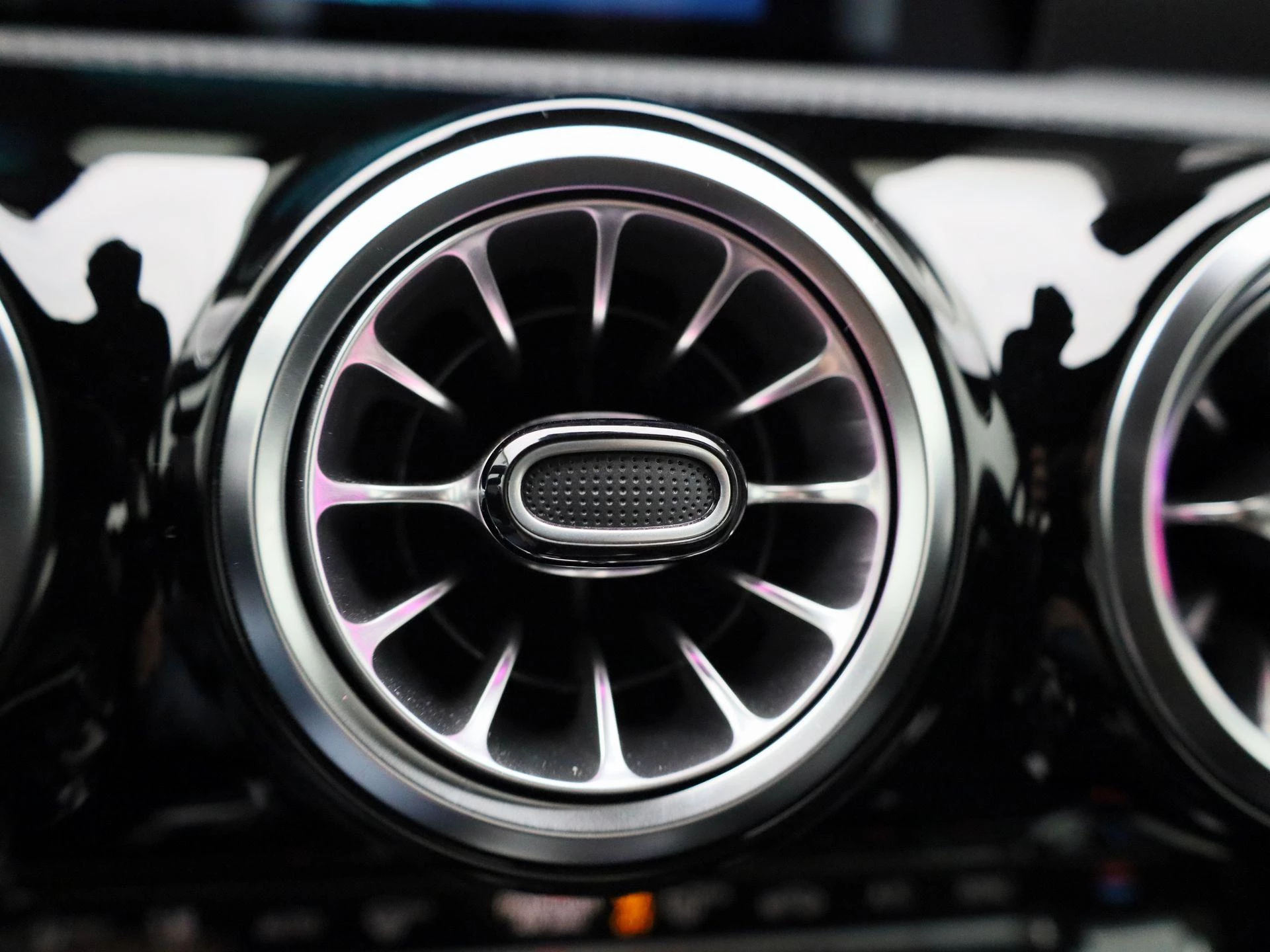 Mercedes-Benz-A-Klasse-image-28