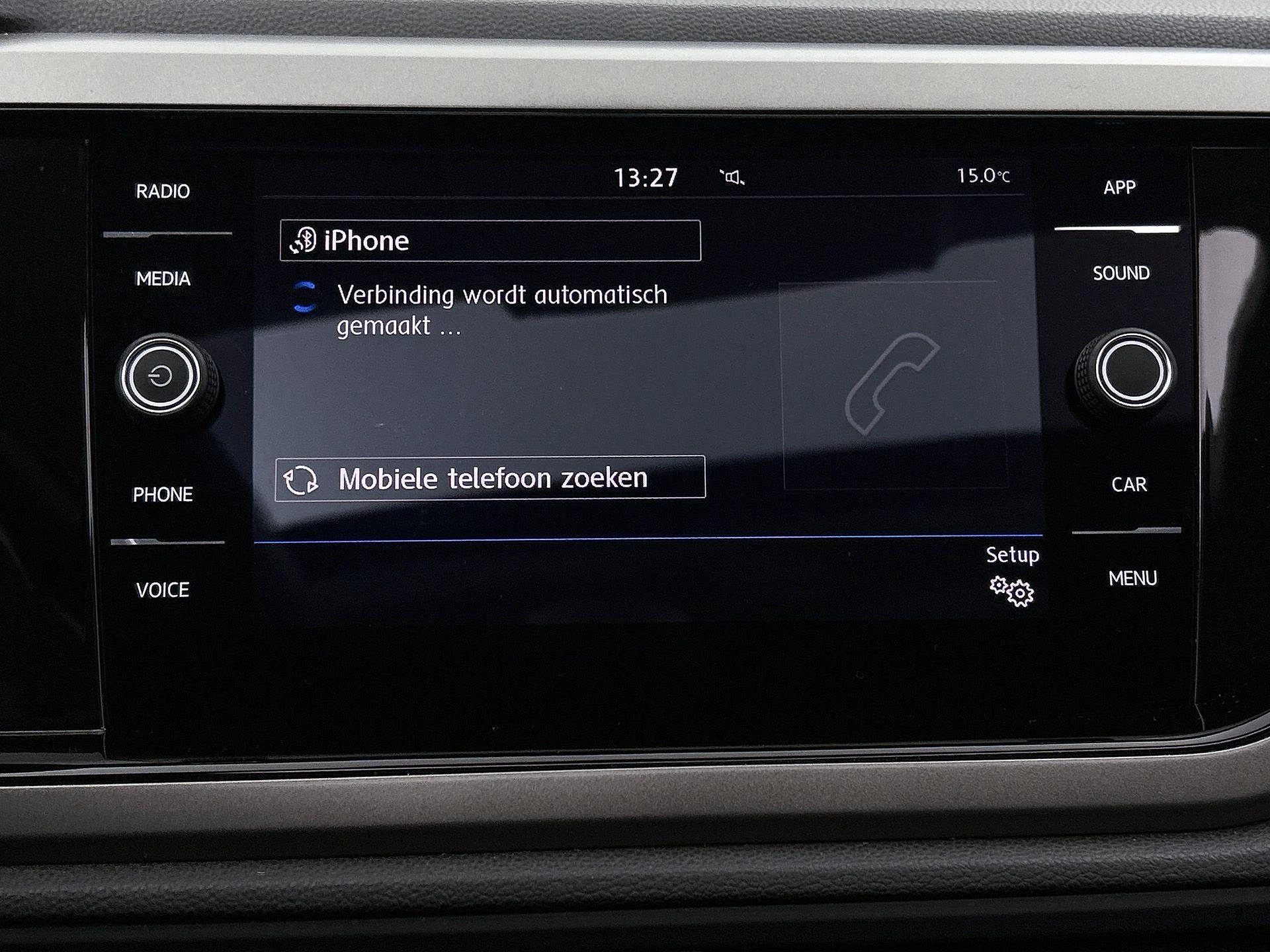 Volkswagen-Polo-image-7