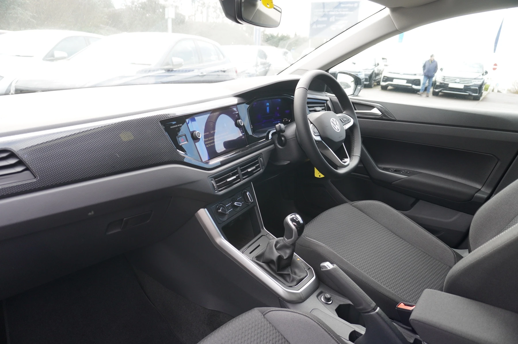 Volkswagen-Polo-image-1