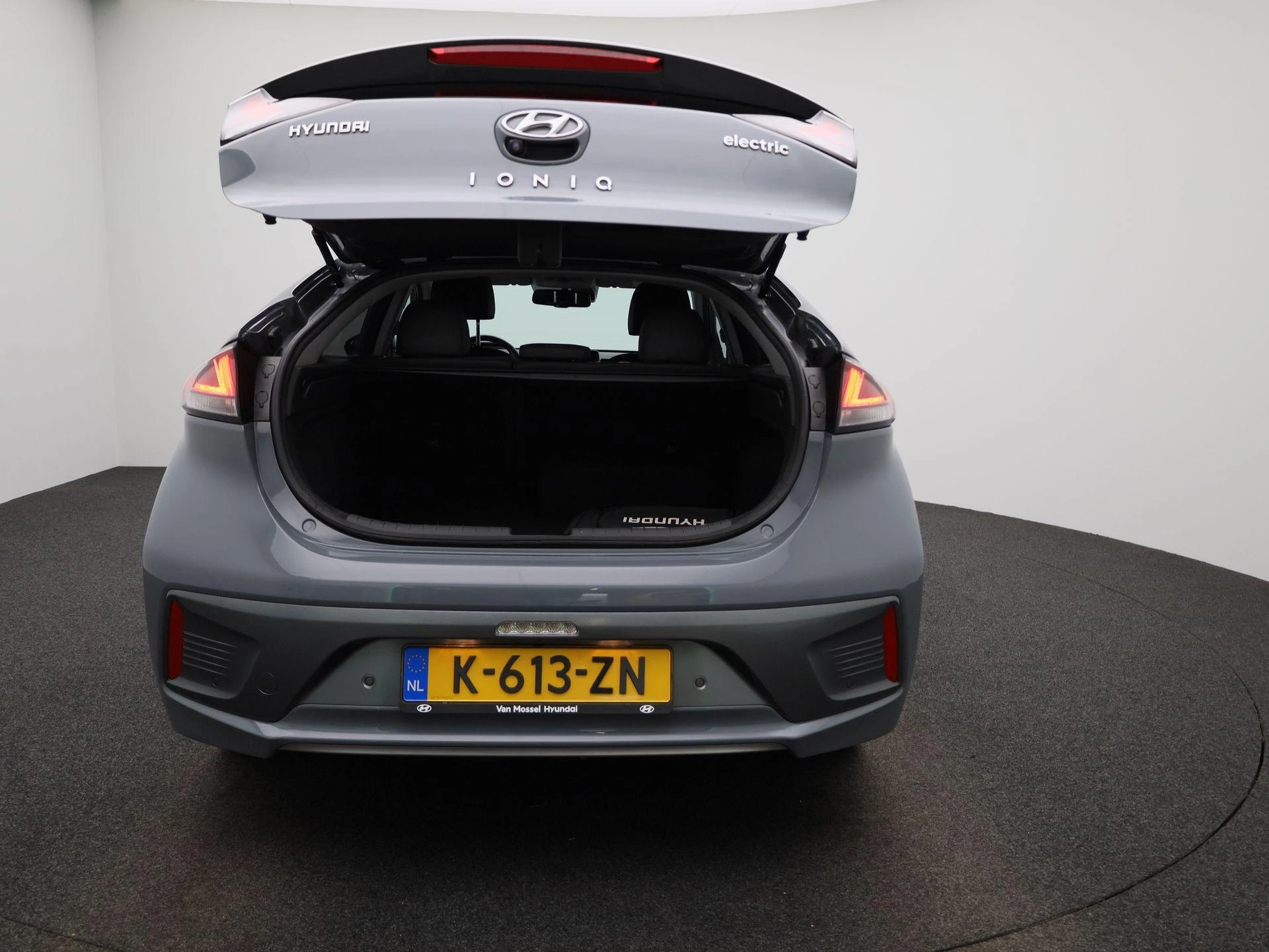 Hyundai-IONIQ-image-9