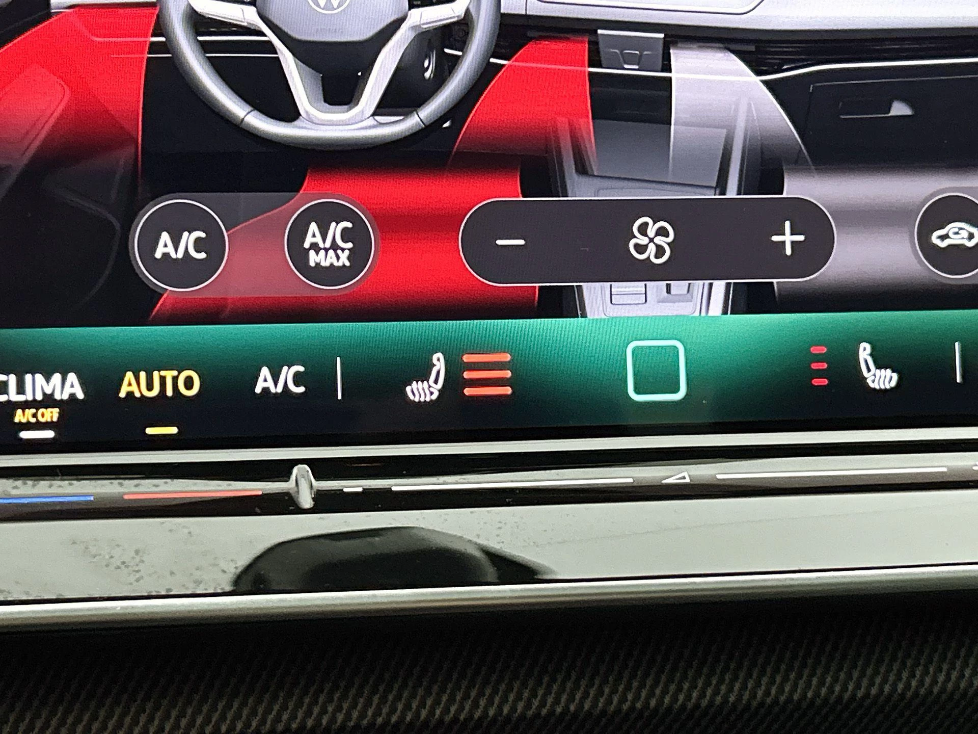 Volkswagen-Golf-image-7