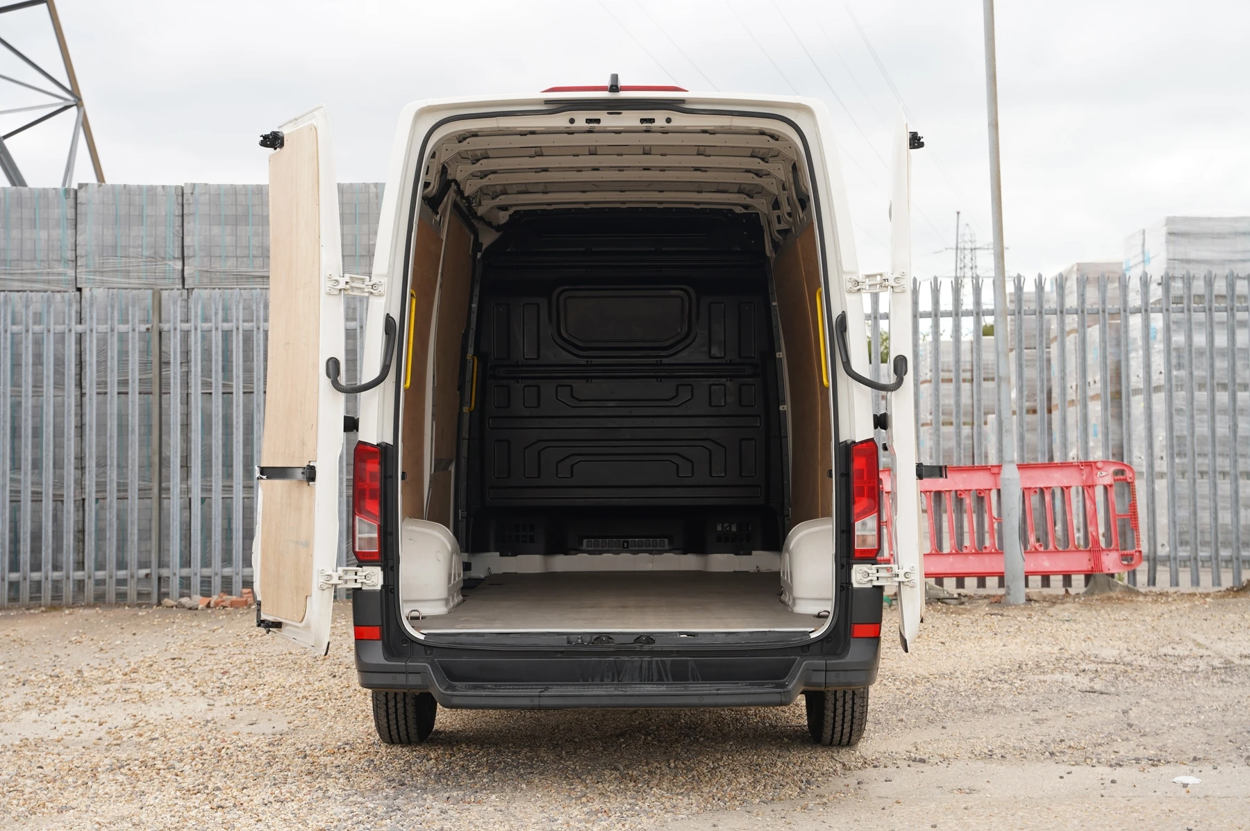Volkswagen-Crafter-image-29