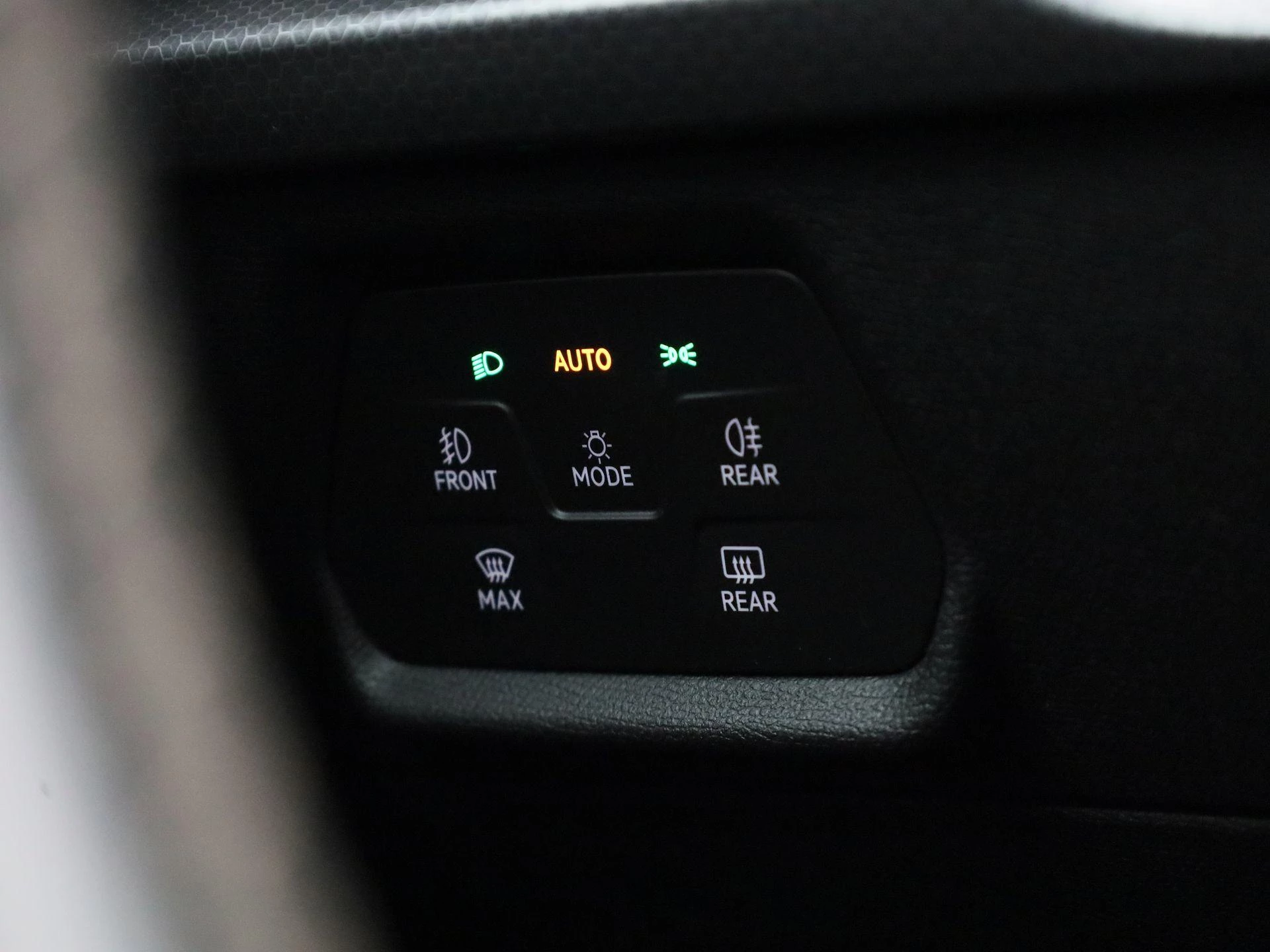 SEAT-Leon-image-26