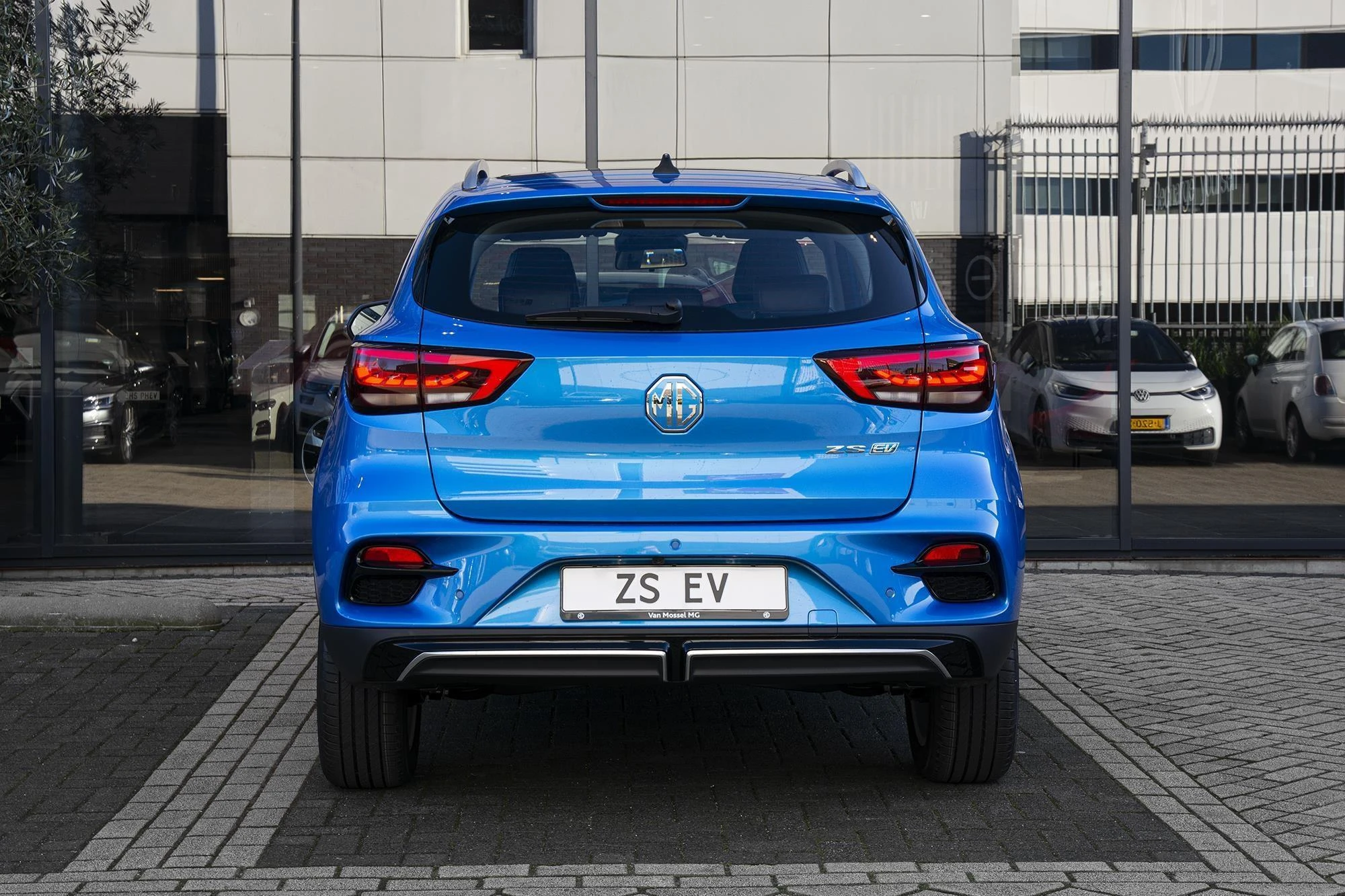 MG-ZS EV-image-2