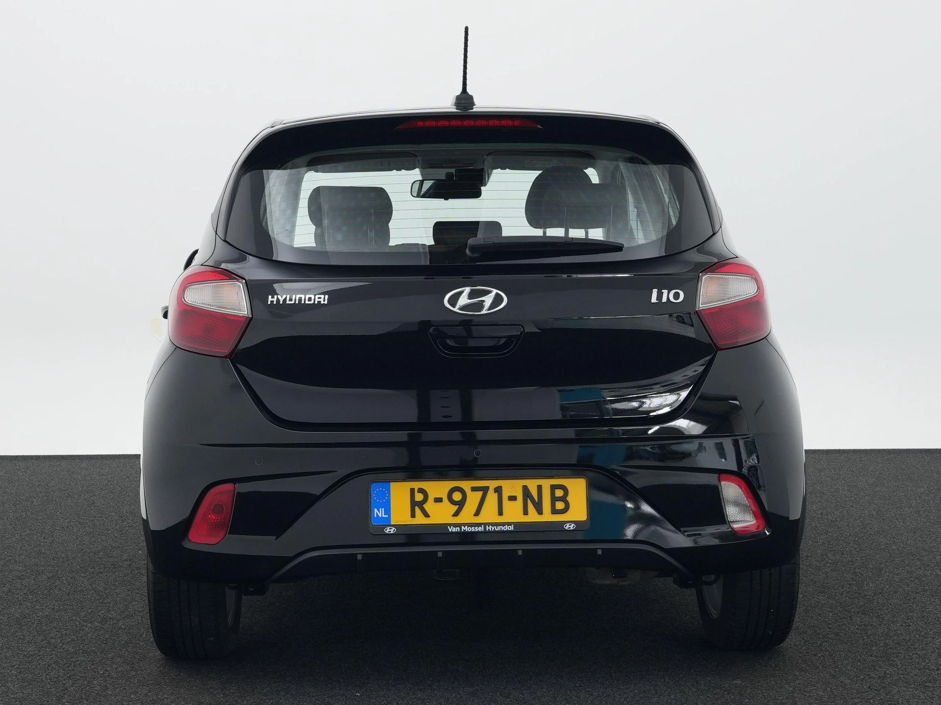 Hyundai-i10-image-4