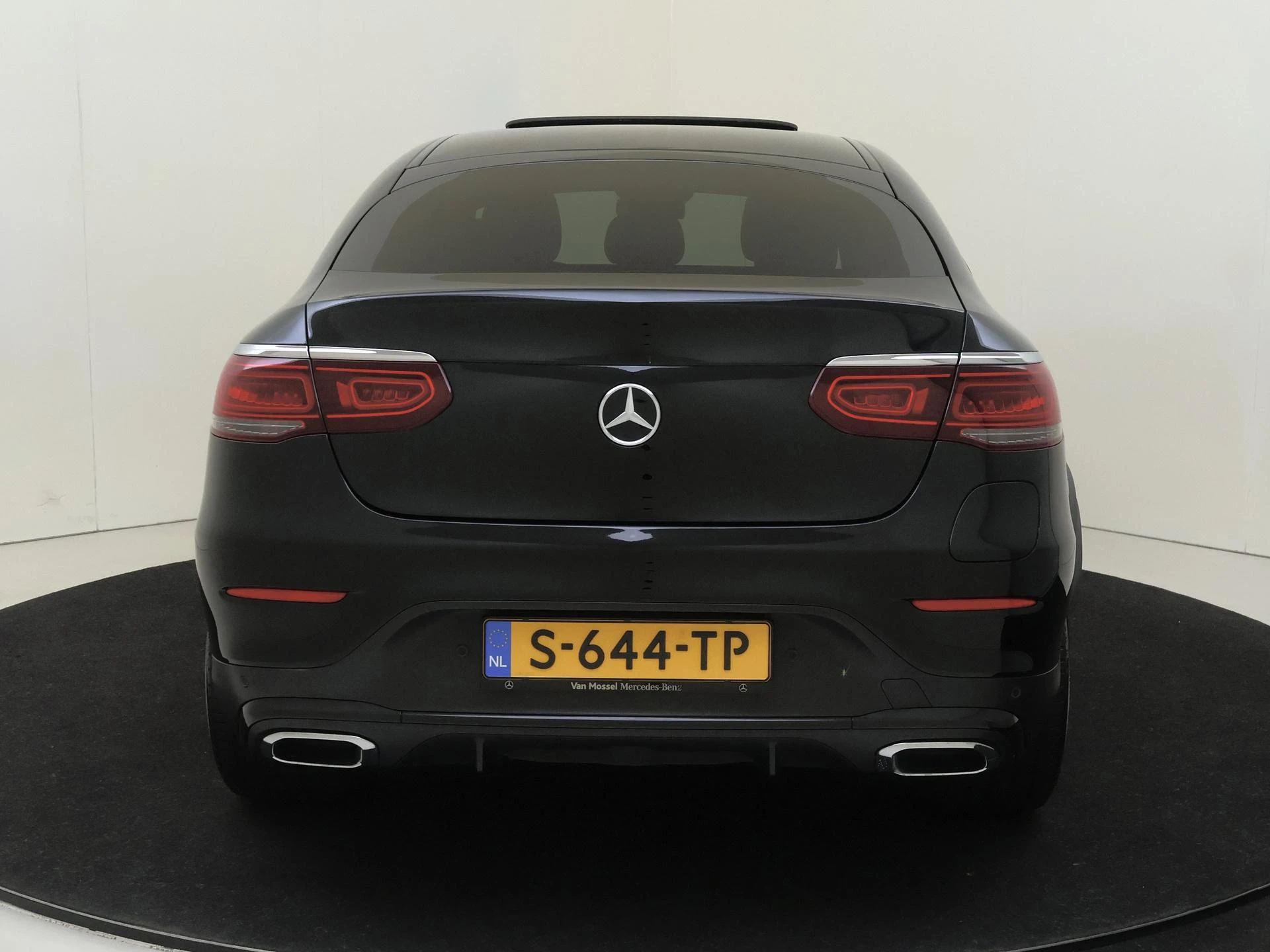 Mercedes-Benz-GLC-image-6