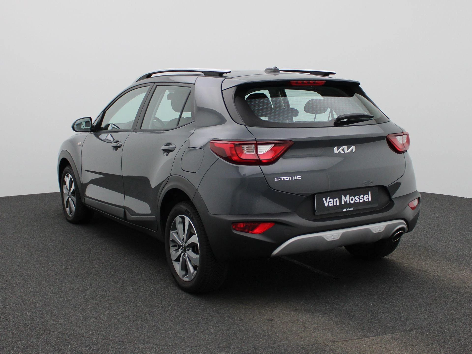 Kia-Stonic-image-1