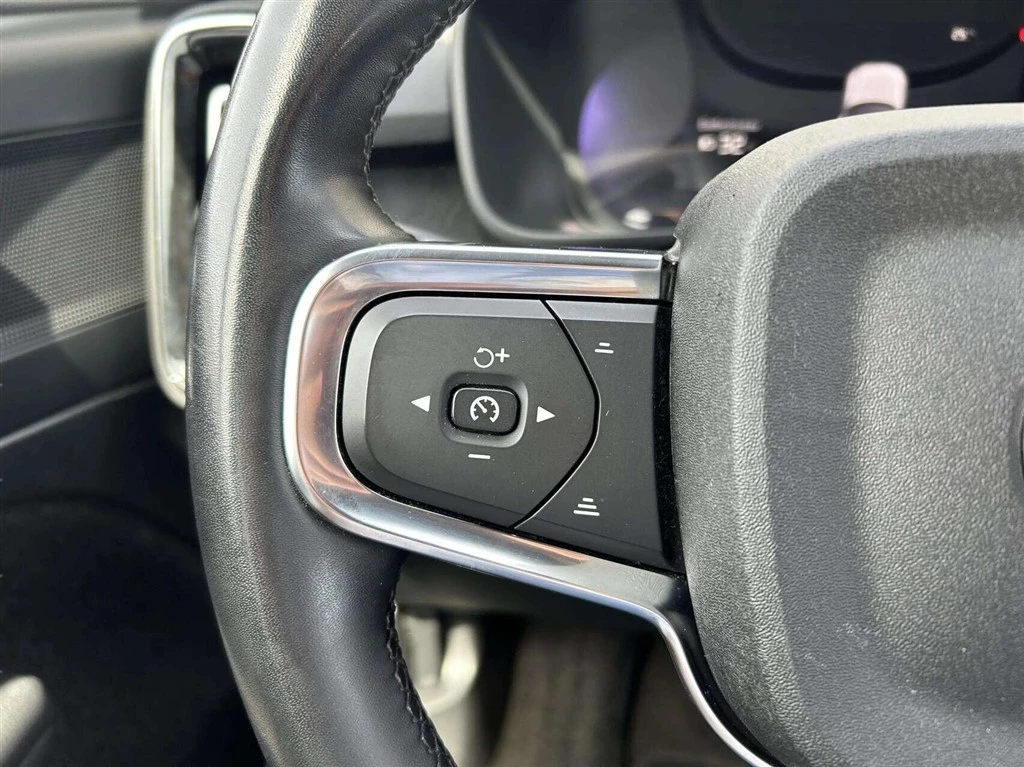 Volvo XC40 P6 Recharge Core 231HK 5d Aut.