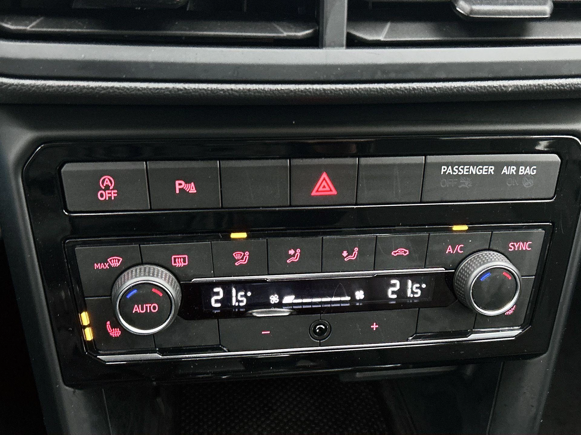 Volkswagen-T-Cross-image-22