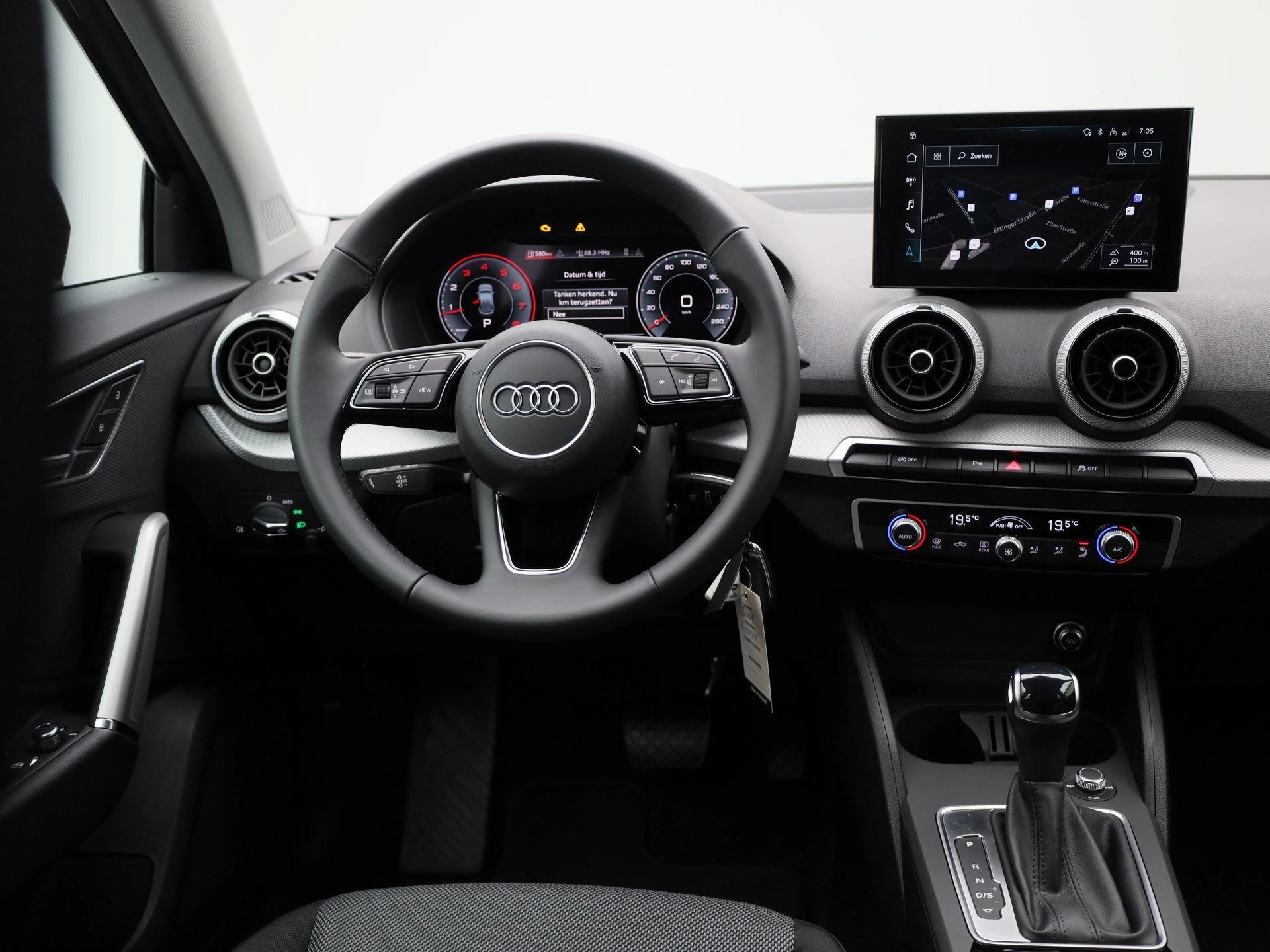 Audi-Q2-image-6