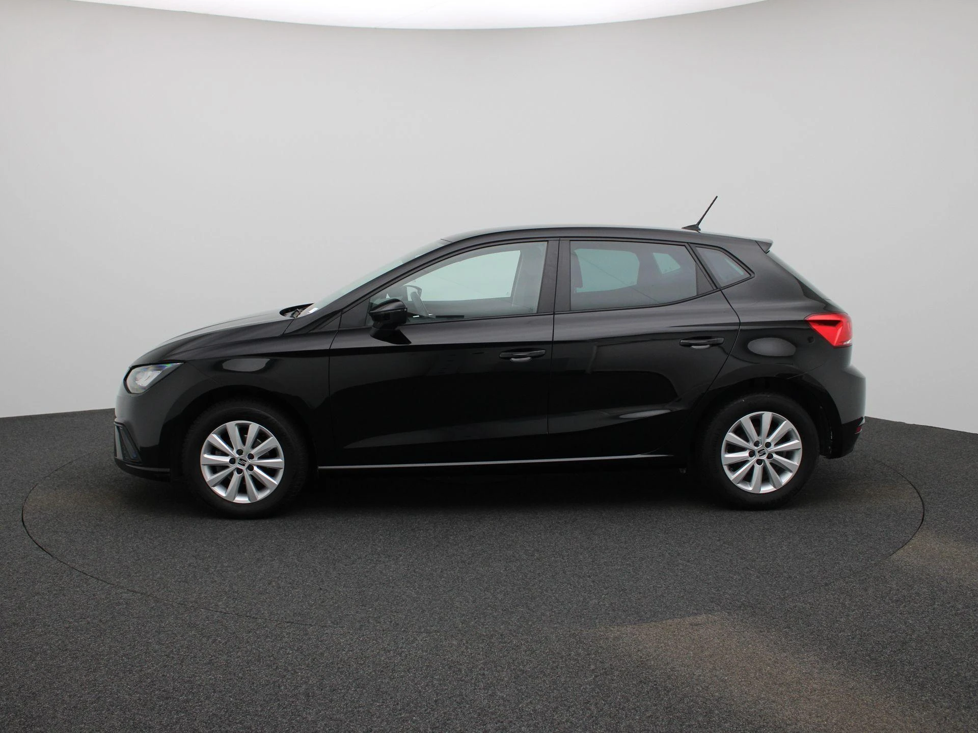 SEAT-Ibiza-image-4