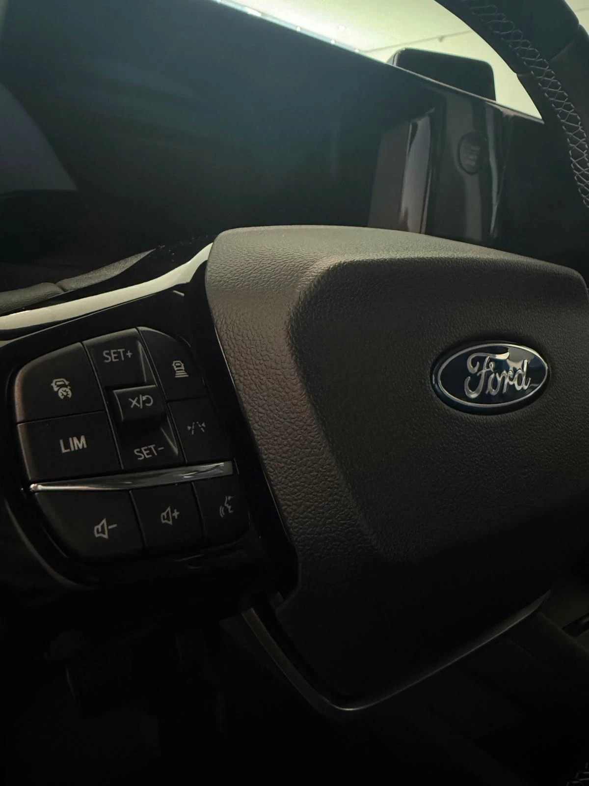 Ford-E-Transit Courier-image-14
