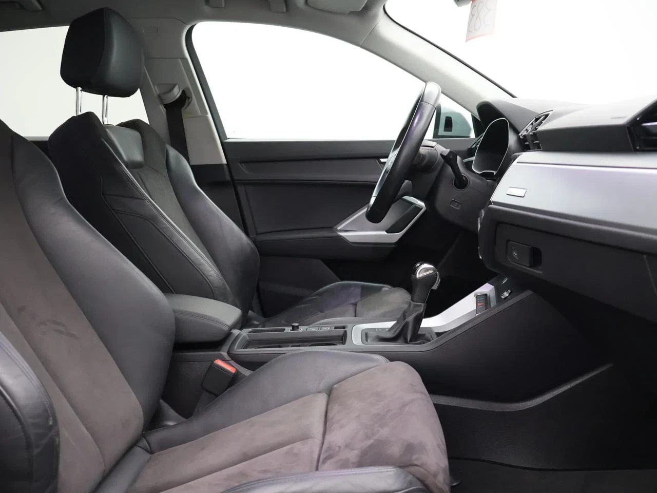 Audi-Q3-image-21