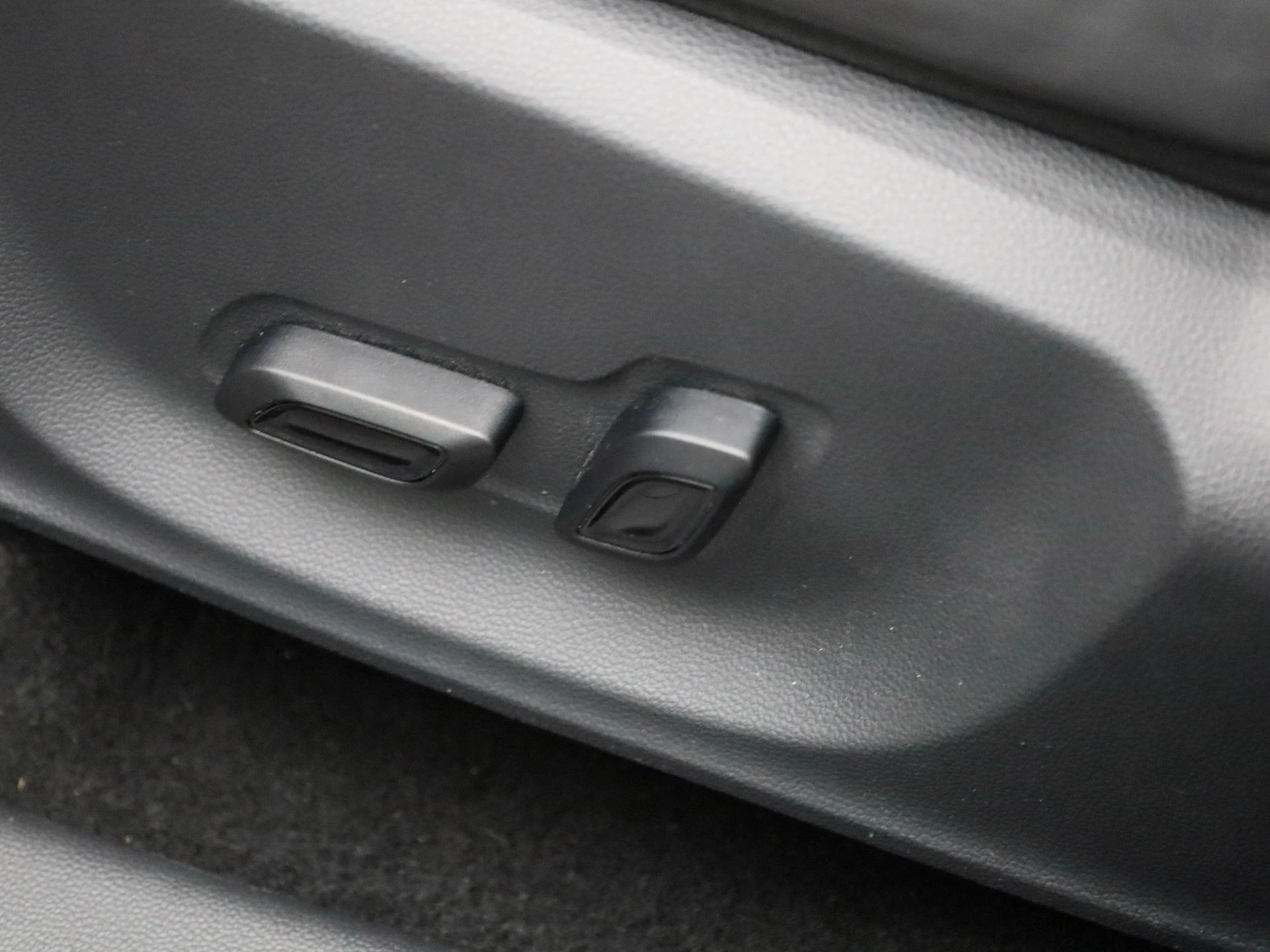 MG-ZS EV-image-30