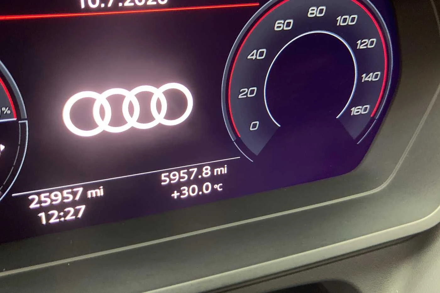 Audi-Q4 e-tron-image-12