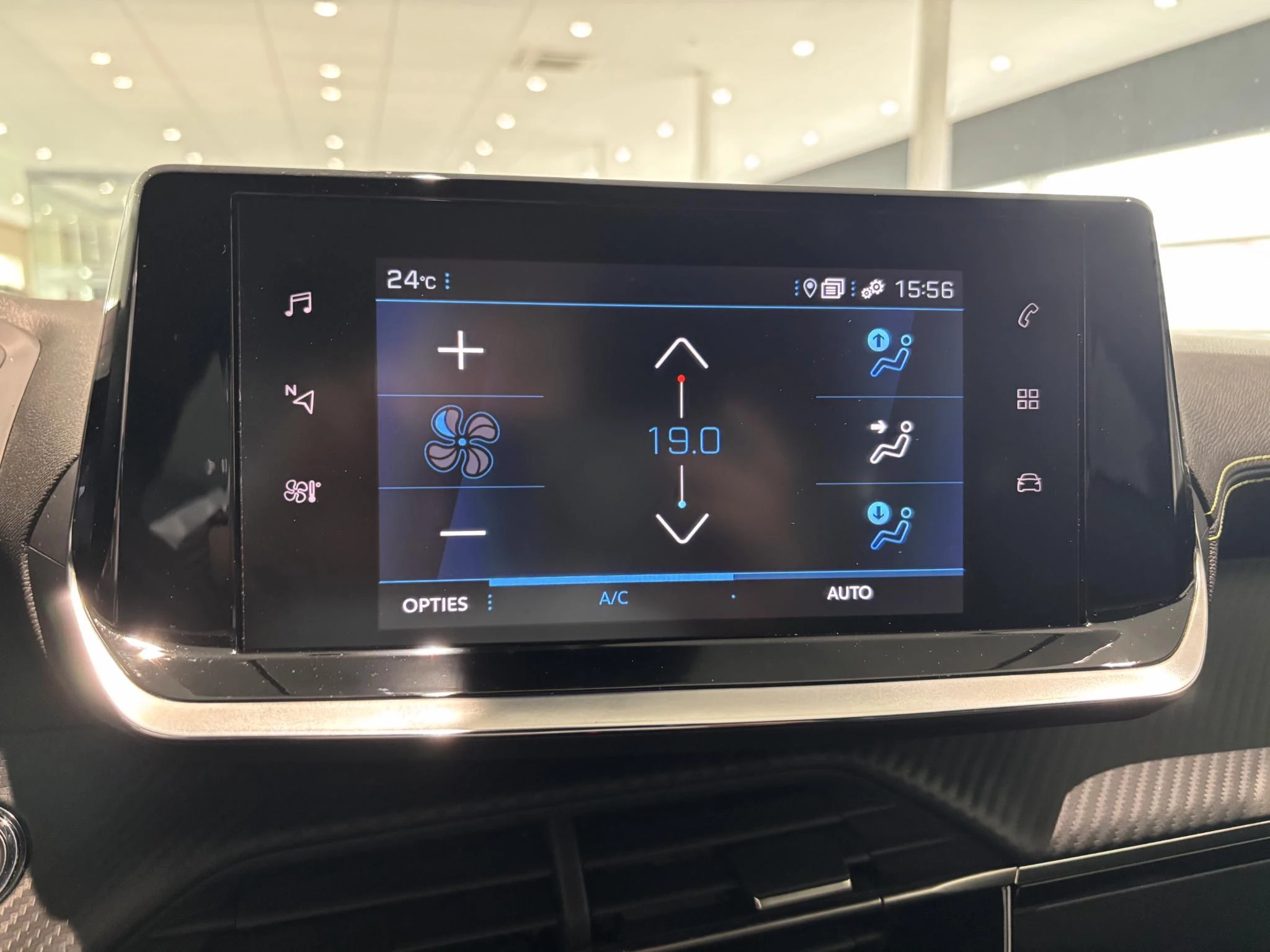 Peugeot-2008-image-23