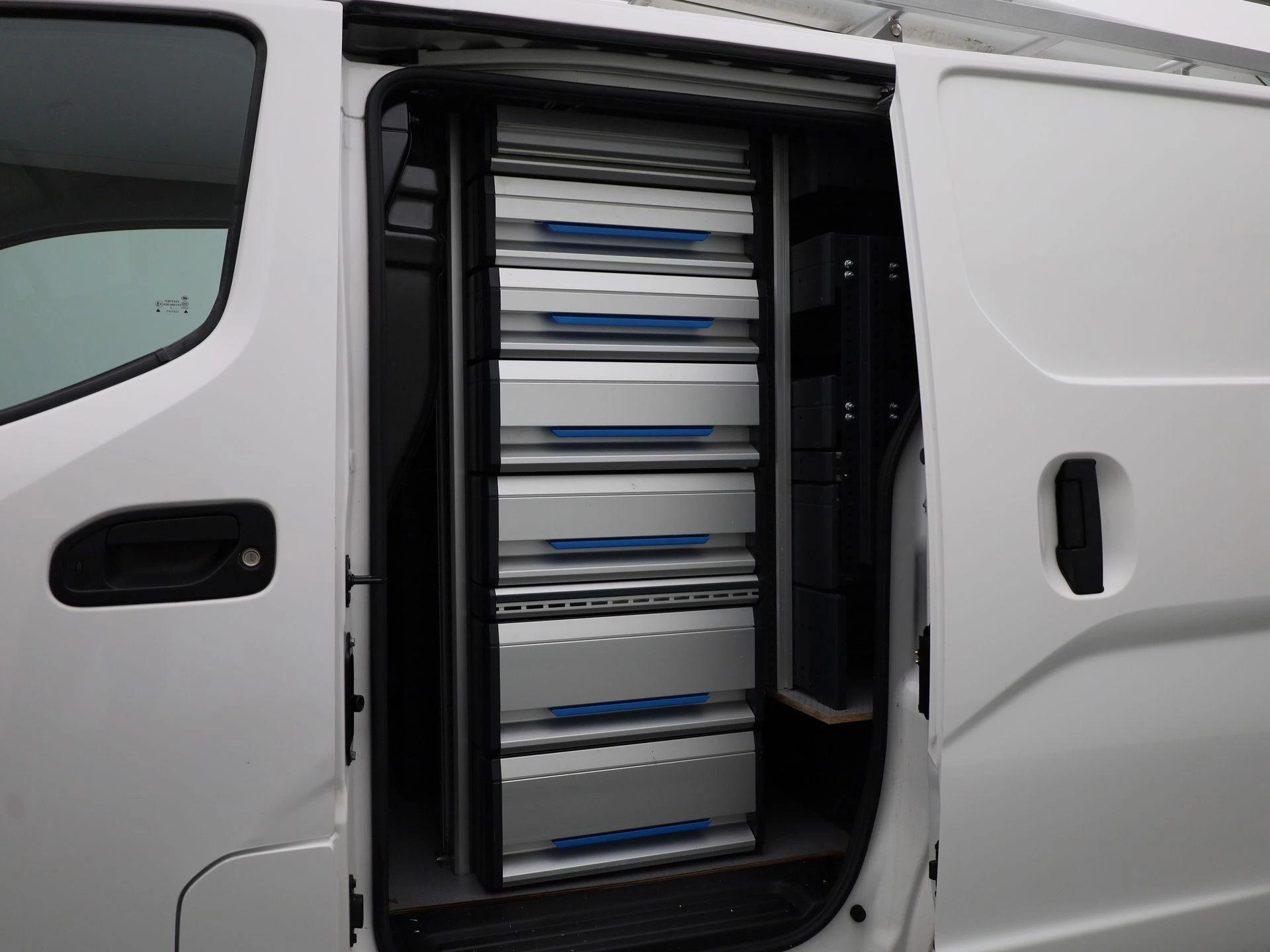 Nissan-e-NV200-image-21