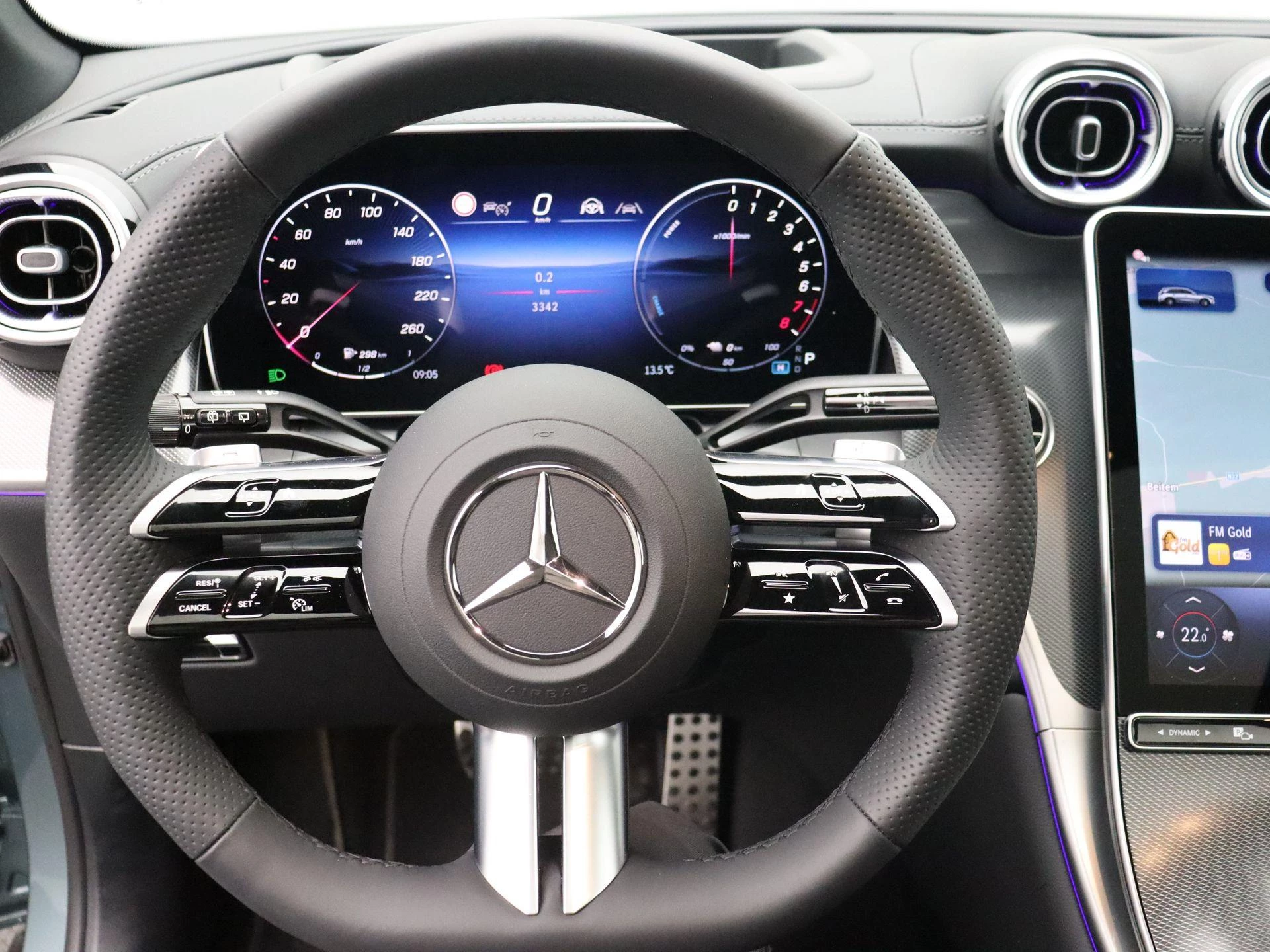 Mercedes-Benz GLC SUV 300 e AMG Line + AIRMATIC + BURMESTER + PANO + HEAD UP + LEDER +