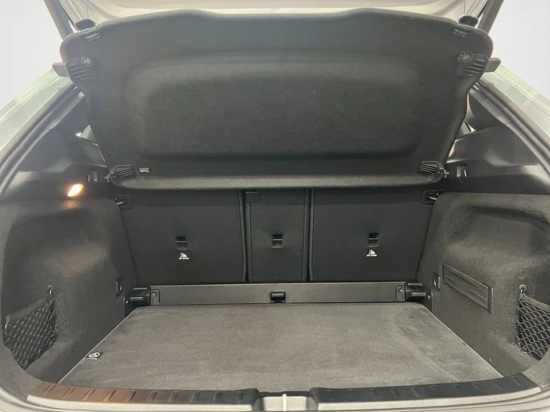 Mercedes-Benz GLA 200 PROGRESSIVE AHK MBUX KLIMA NAVI SHZ Progressive