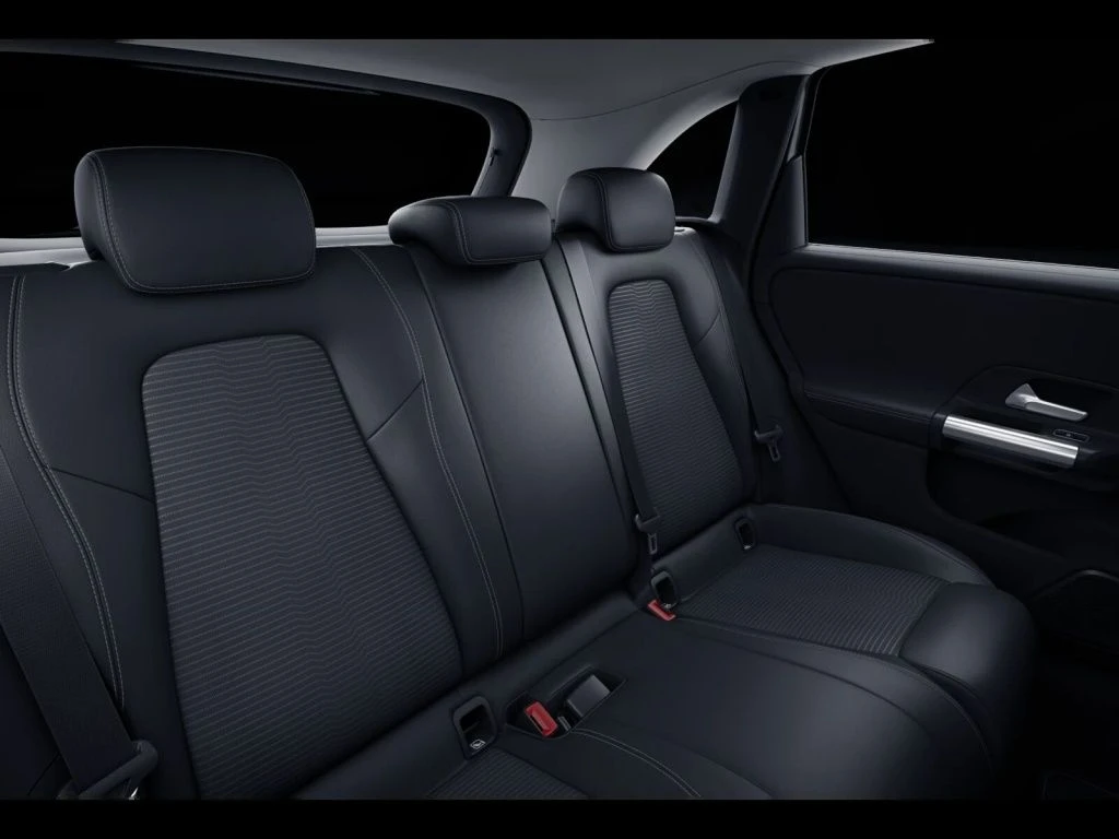 Mercedes-Benz-B-Klasse 220 d-image-11