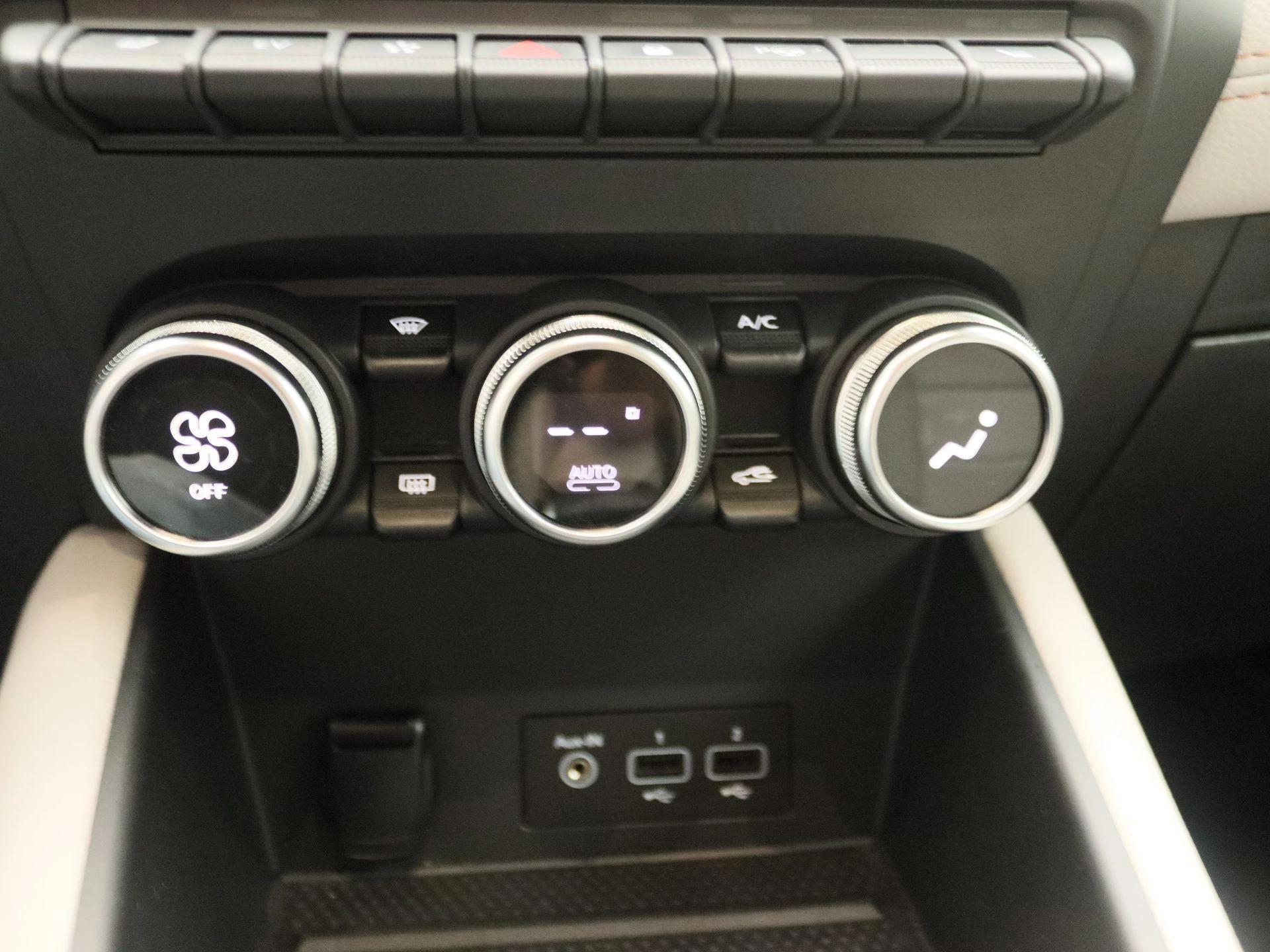 Renault Captur E-Tech Plug-in Hybrid 160 Initiale Paris
