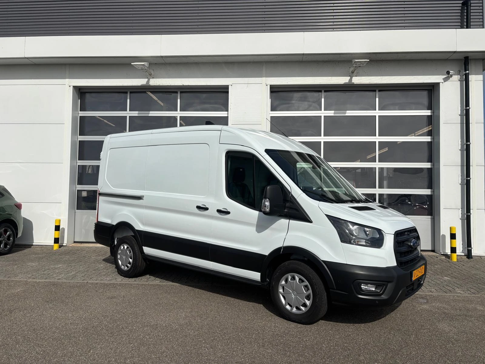 Ford-Transit-image-4