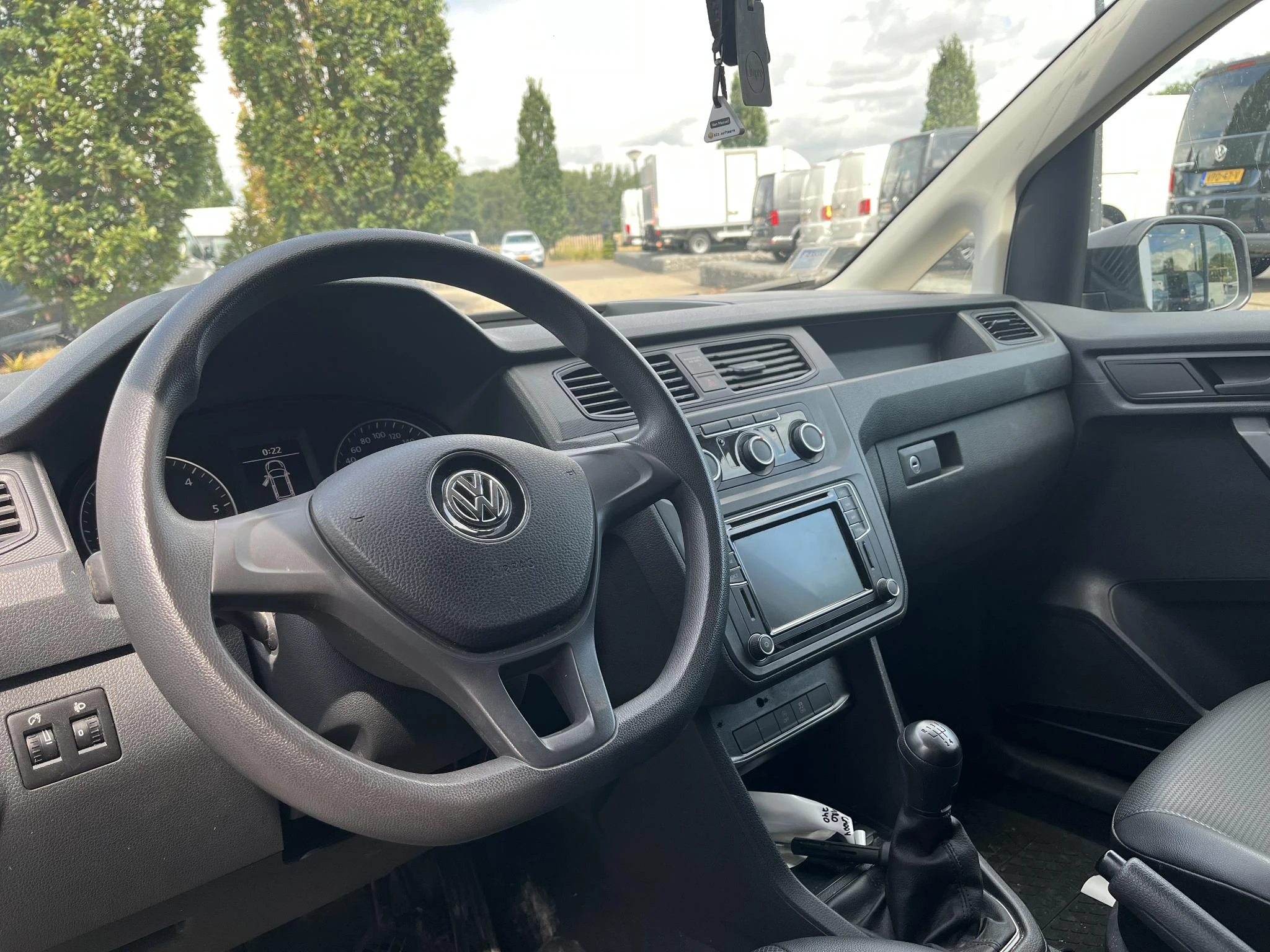 Volkswagen-Caddy-image-3