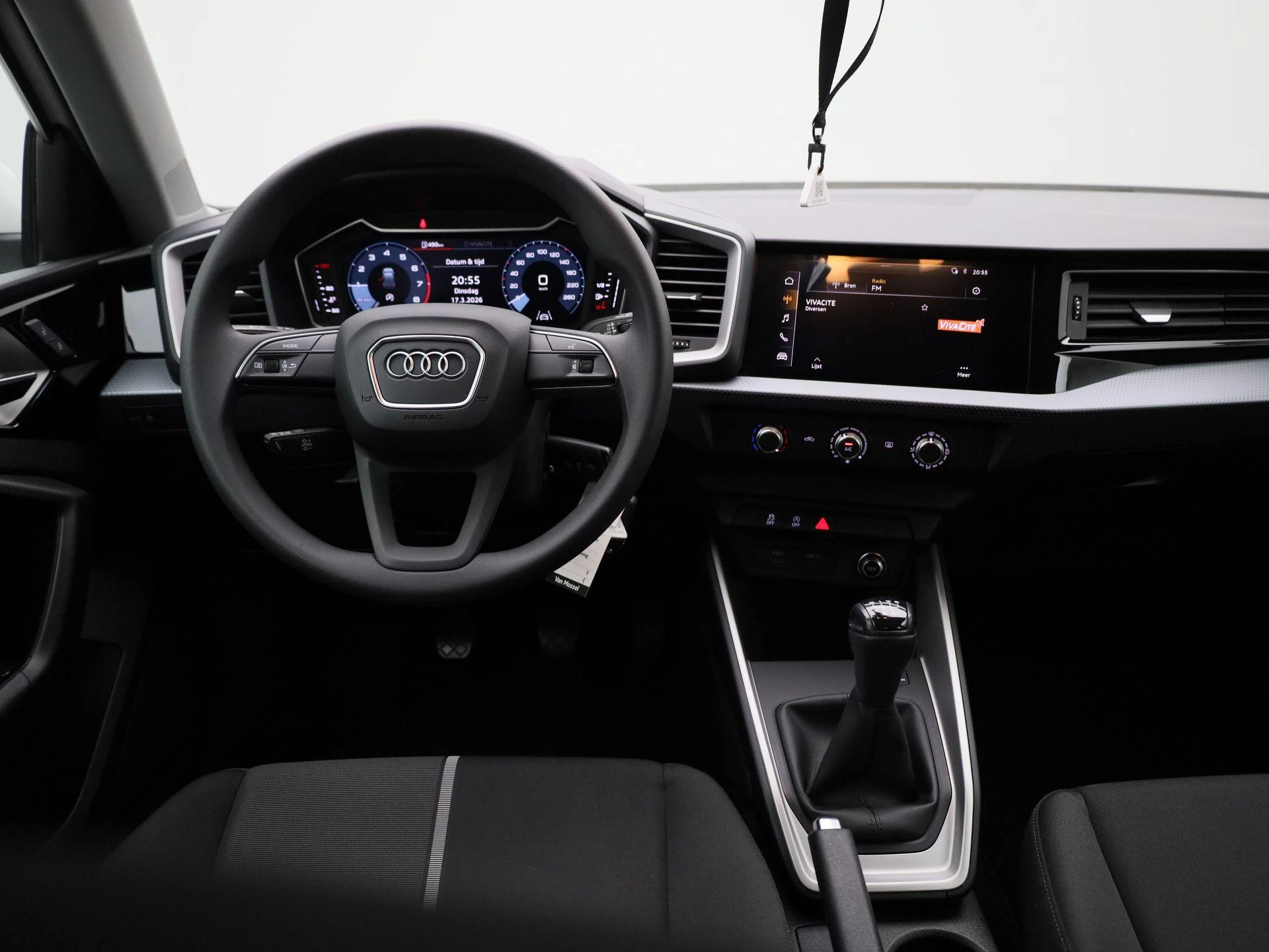 Audi-A1 Sportback-image-6