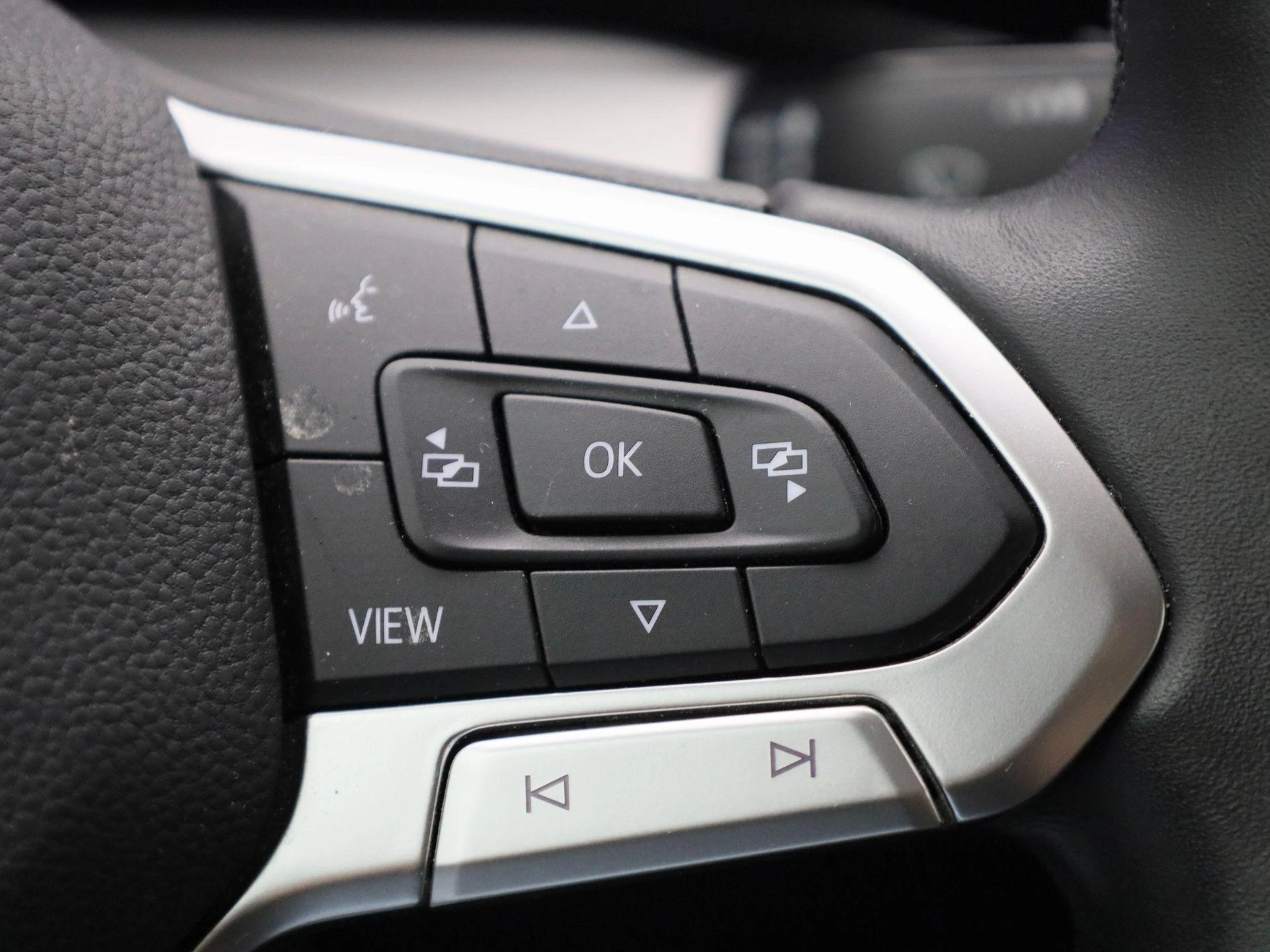 Volkswagen-Golf-image-22
