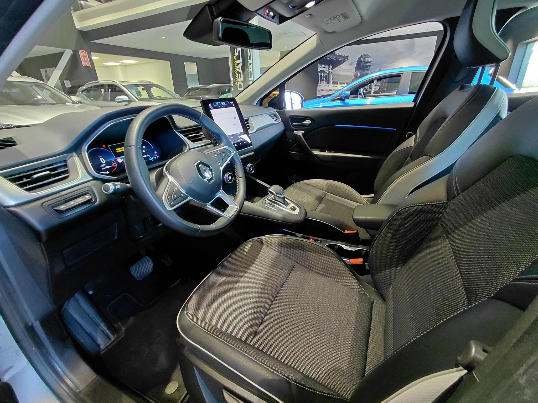 Renault-Captur-image-7