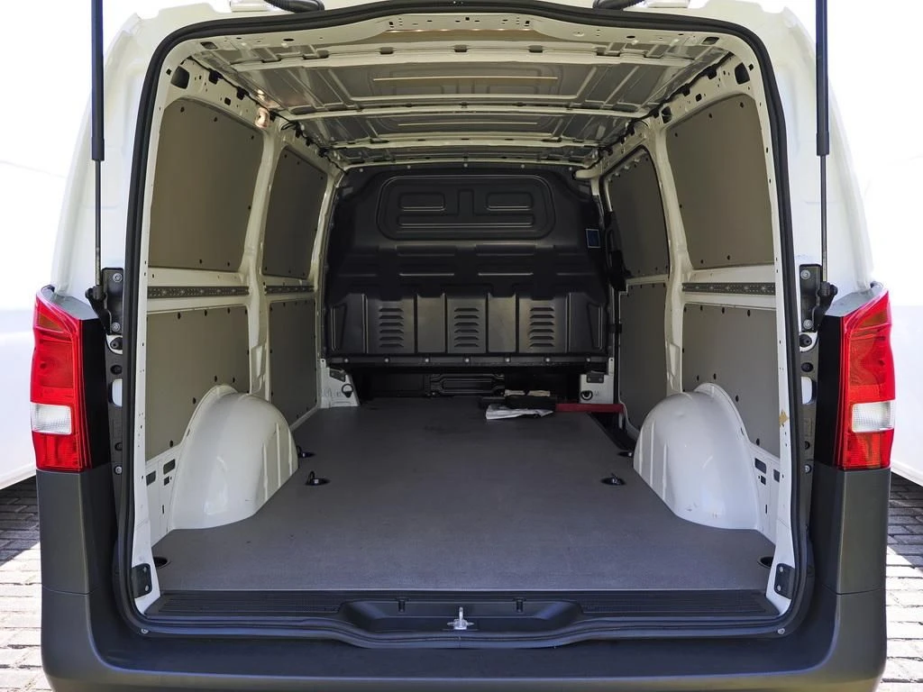 Mercedes-Benz-Vito 116-image-14
