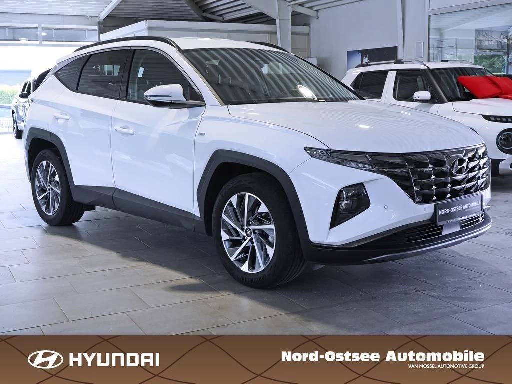 Hyundai Tucson 1.6 T-GDI TREND 2WD SHZ LHZ NAVI KAMERA Trend