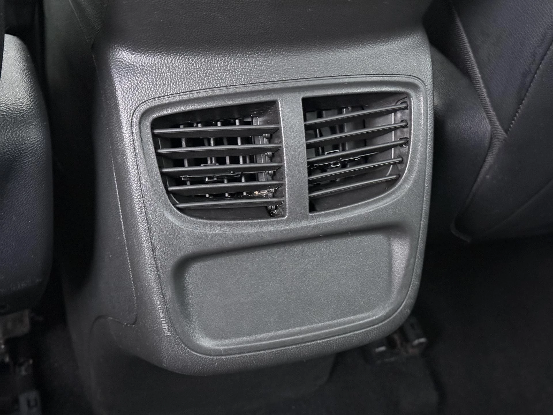 Opel-Grandland-image-17